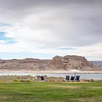 Lake Powell Resort
