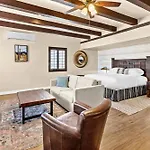 Lodge On The Desert