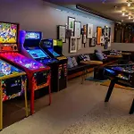 Moxy Phoenix Tempe/Asu Area