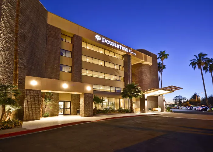 Doubletree By Hilton Phoenix North