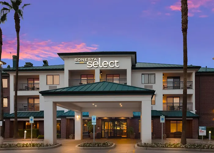 Sonesta Select Tempe Downtown