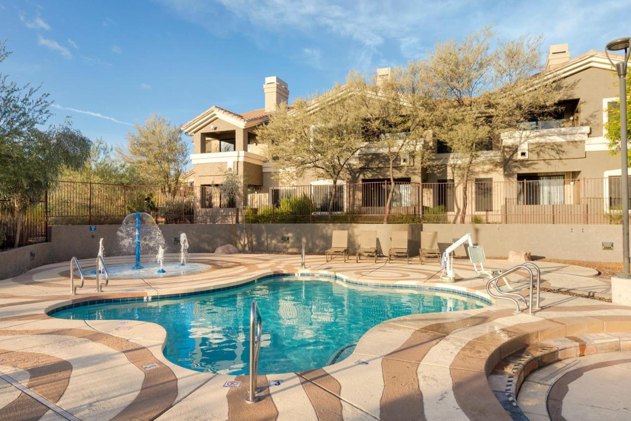 Hotel Raintree At South Mountain Preserve 3*