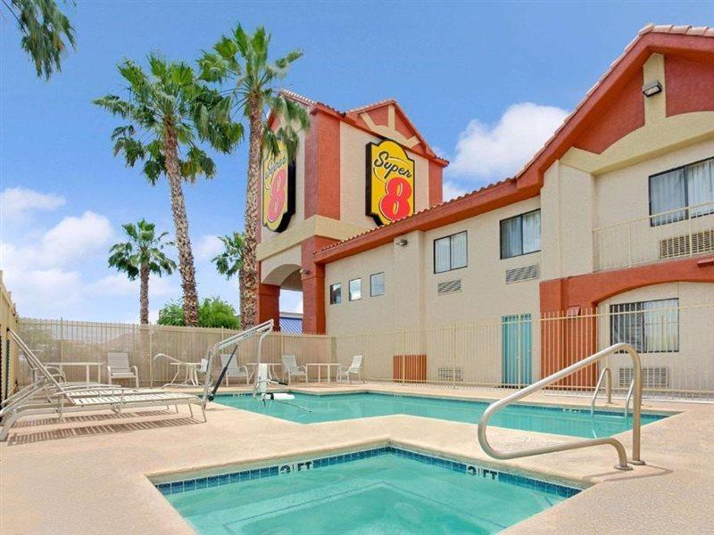 Hotel Super 8 By Wyndham Tucson/grant Road Area Az
