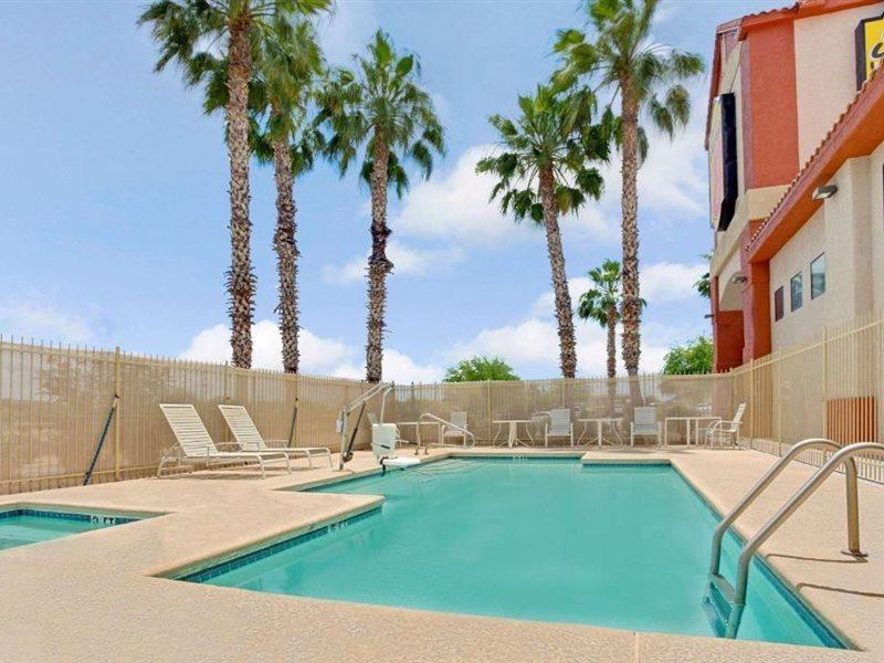 Hotel Super 8 By Wyndham Tucson/grant Road Area Az Tucson