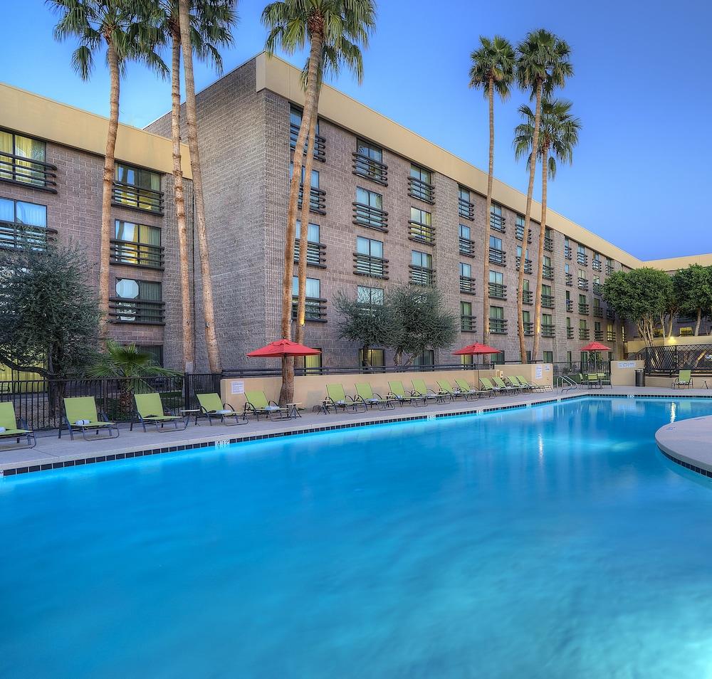 Doubletree By Hilton North