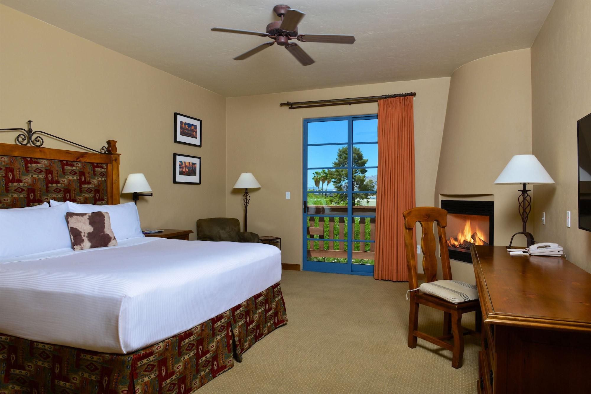 On The Desert Lodge Tucson