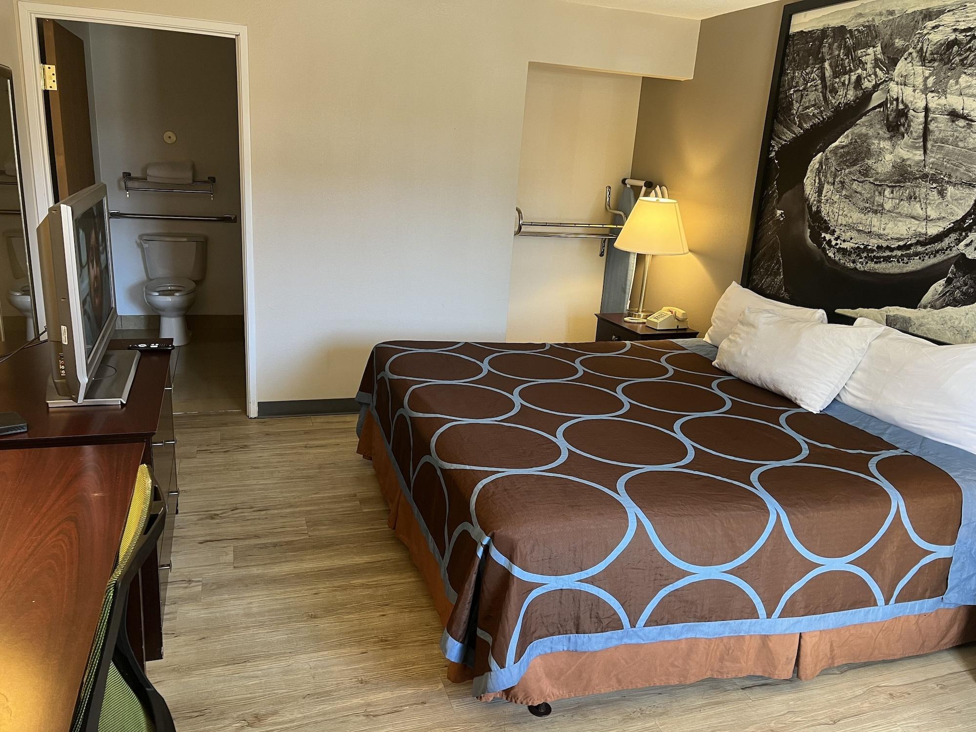 Hotel Super 8 By Wyndham Tucson/grant Road Area Az Tucson