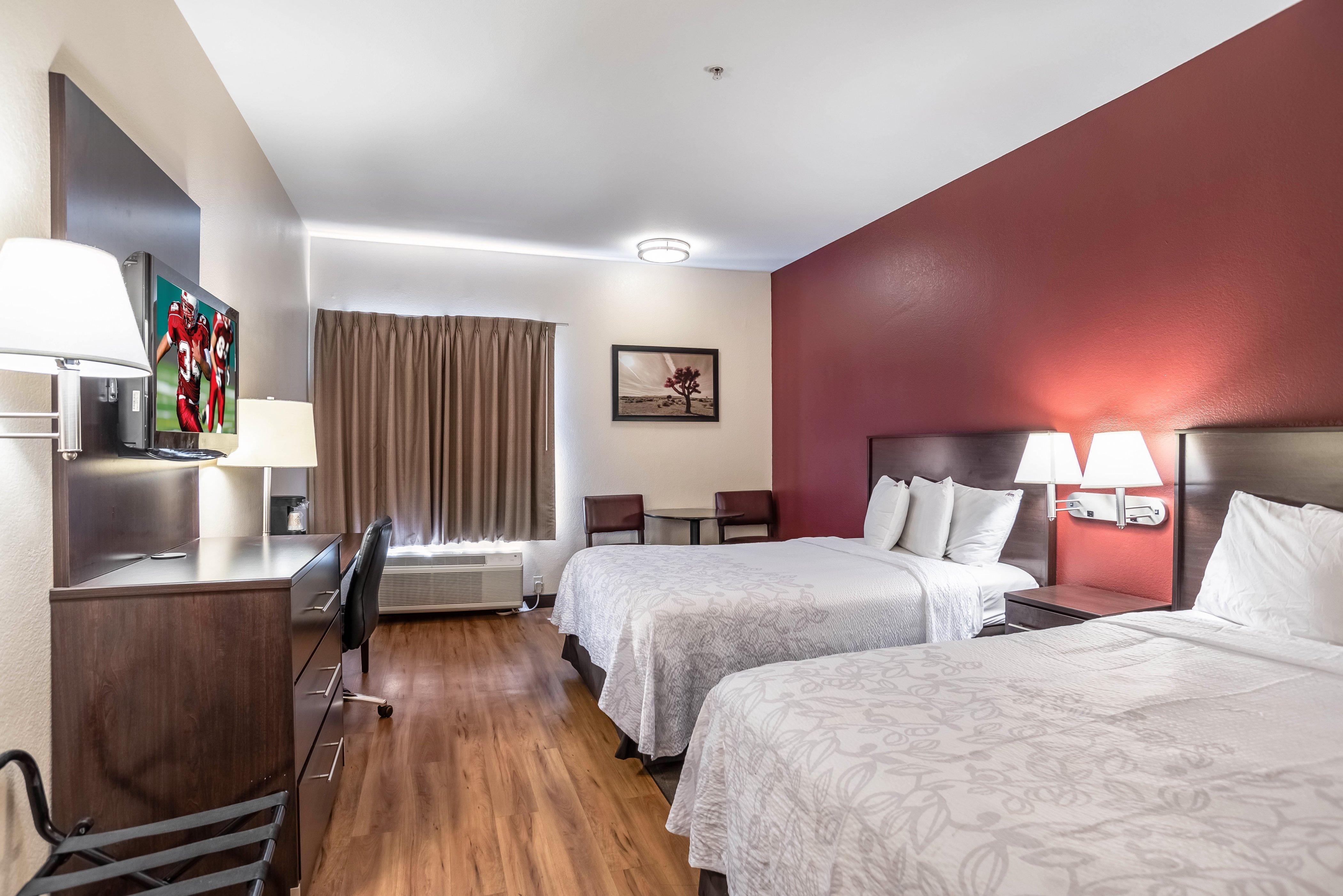Hotel Red Roof Plus+ - Phoenix Airport Tempe