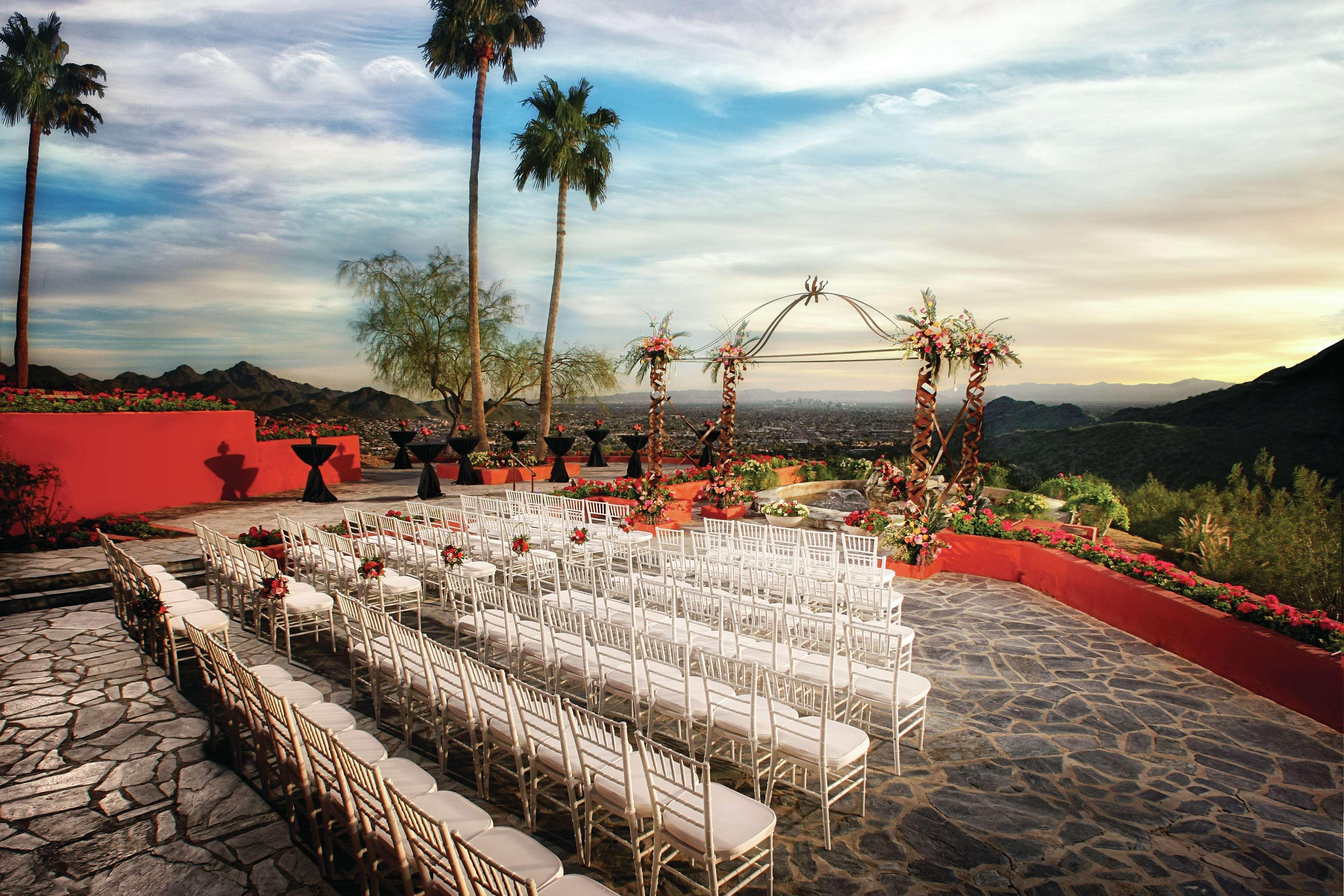 Hilton Tapatio Cliffs Resort
