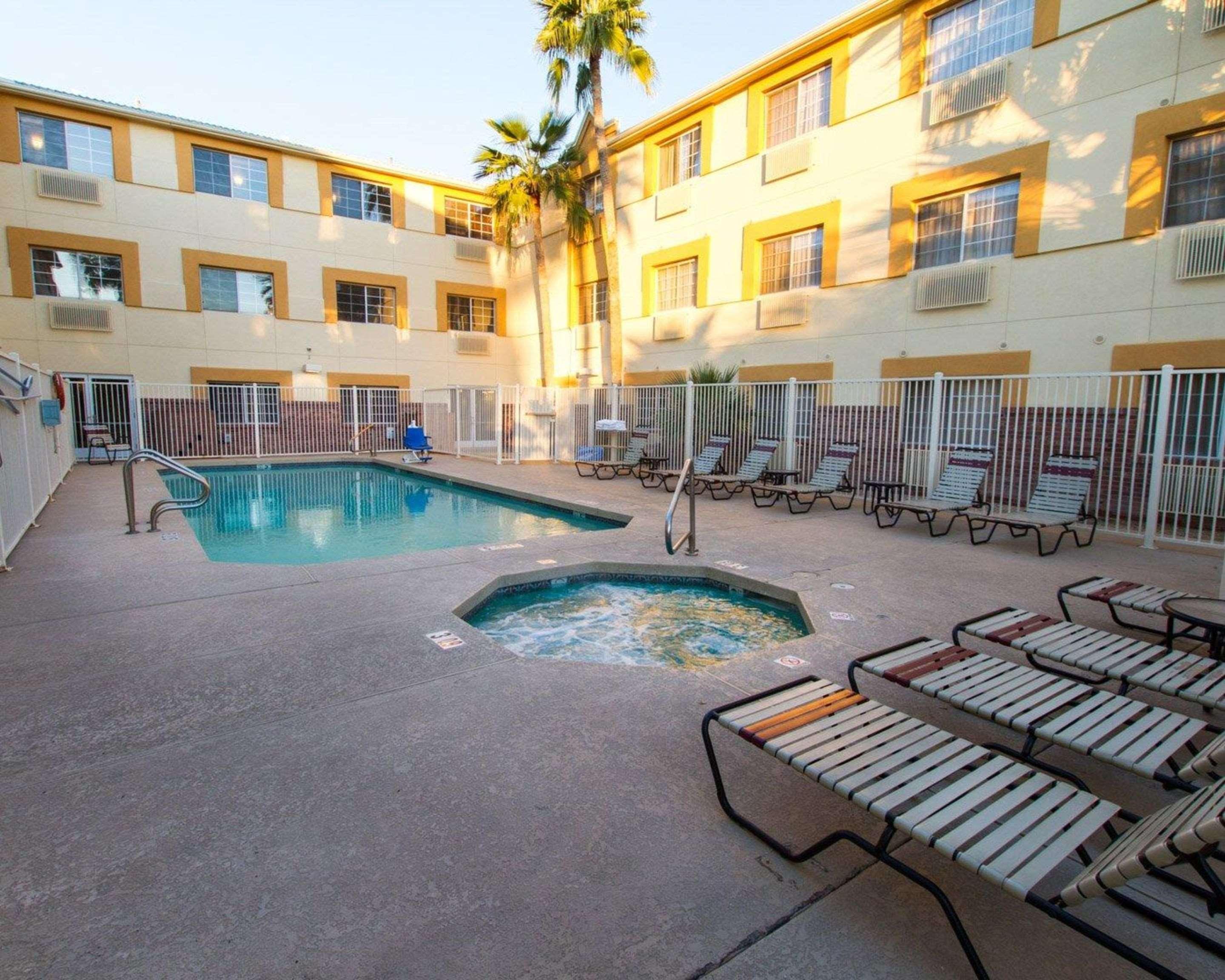 Comfort Phoenix Airport Hotel Tempe