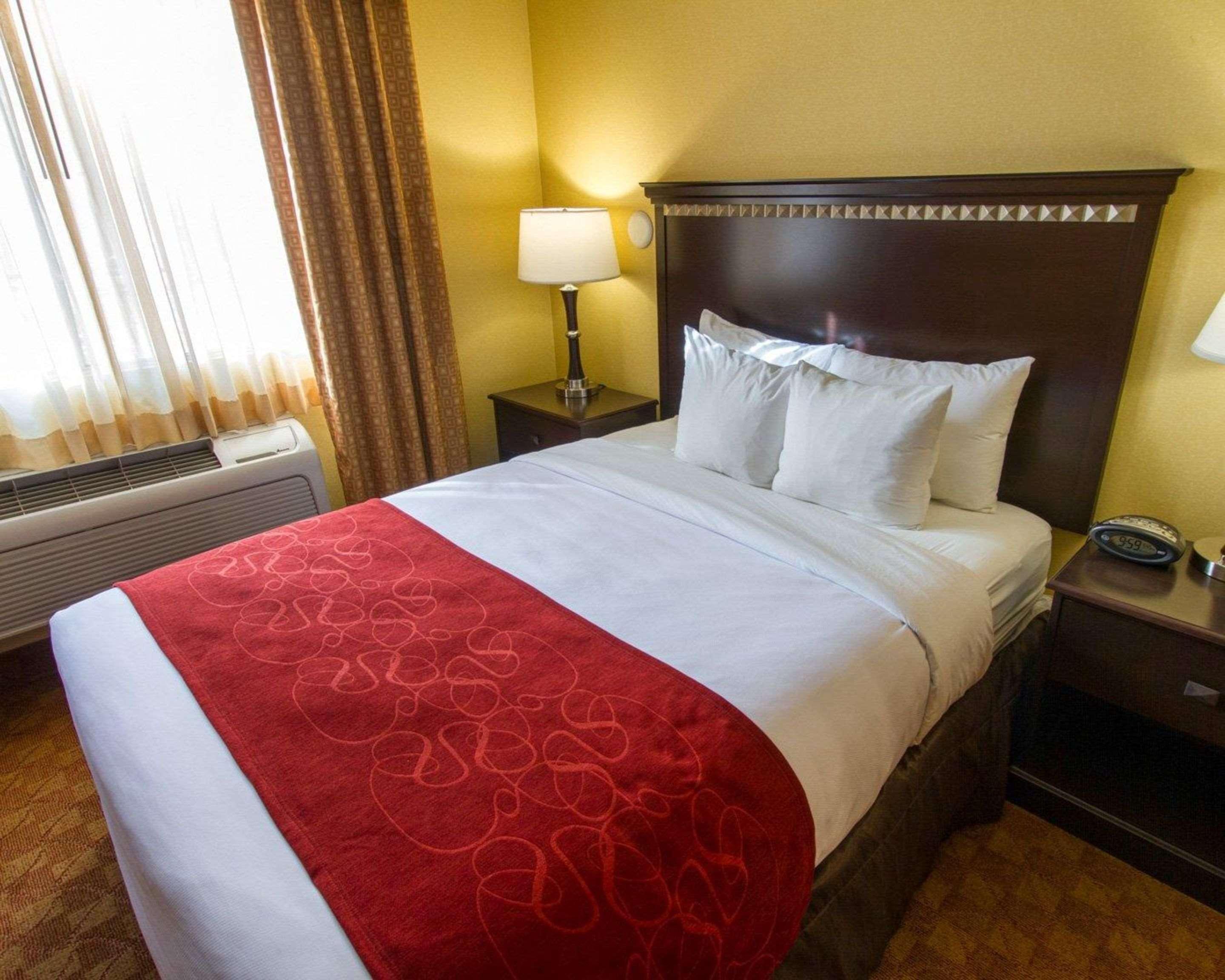 Comfort Phoenix Airport Hotel 3*