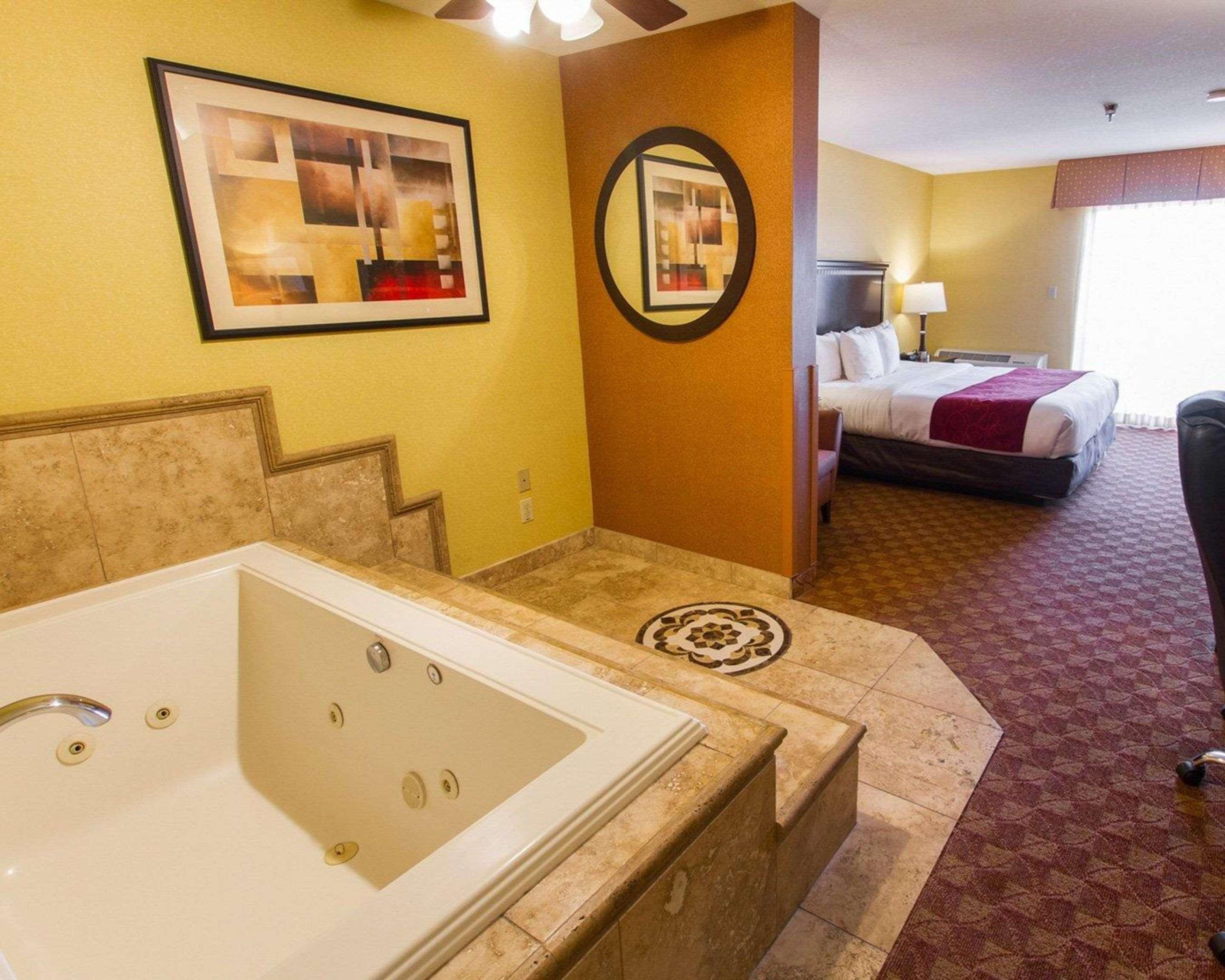 Comfort Phoenix Airport Hotel