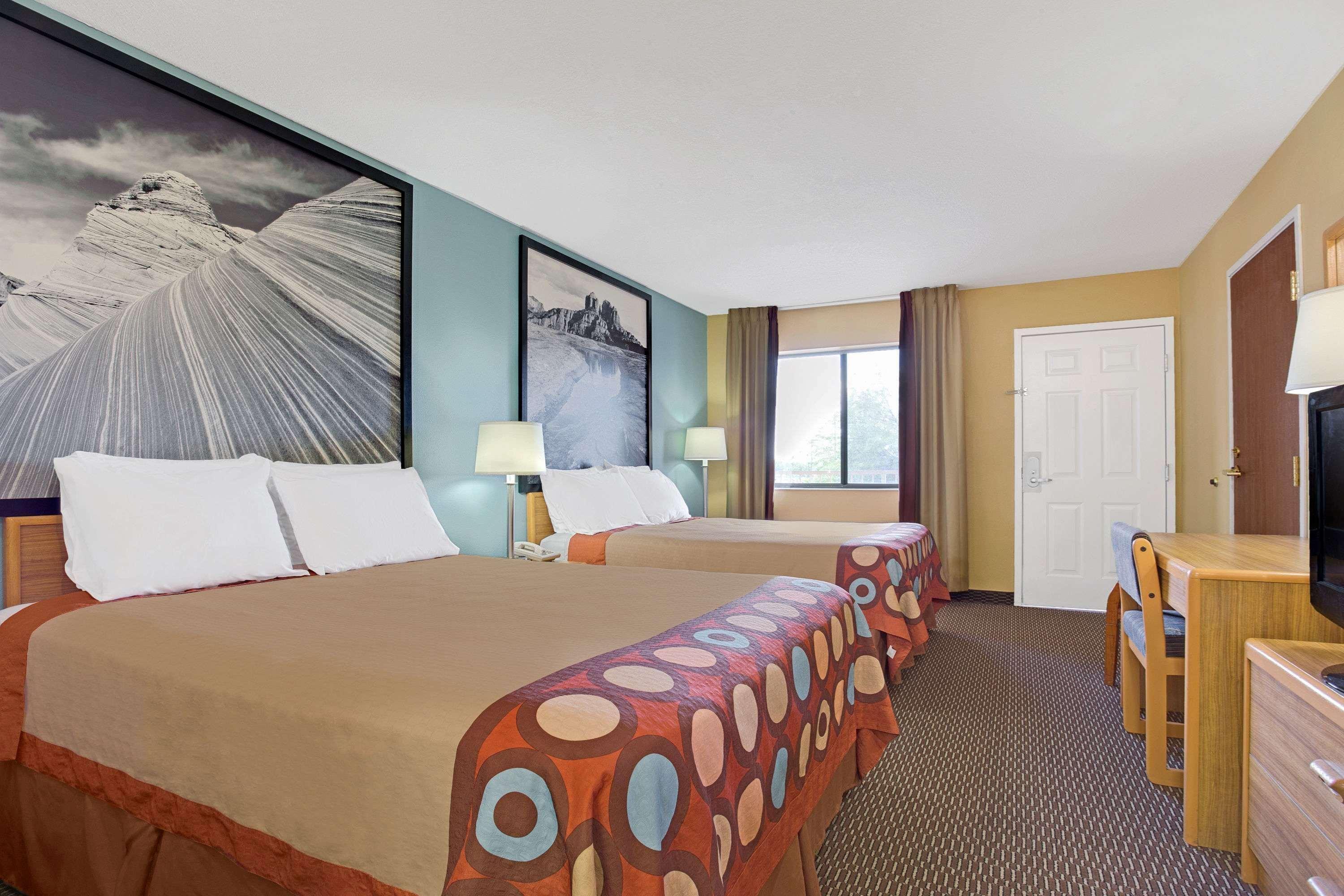 Super 8 By Wyndham Tucson/grant Road Area Az 2* Tucson