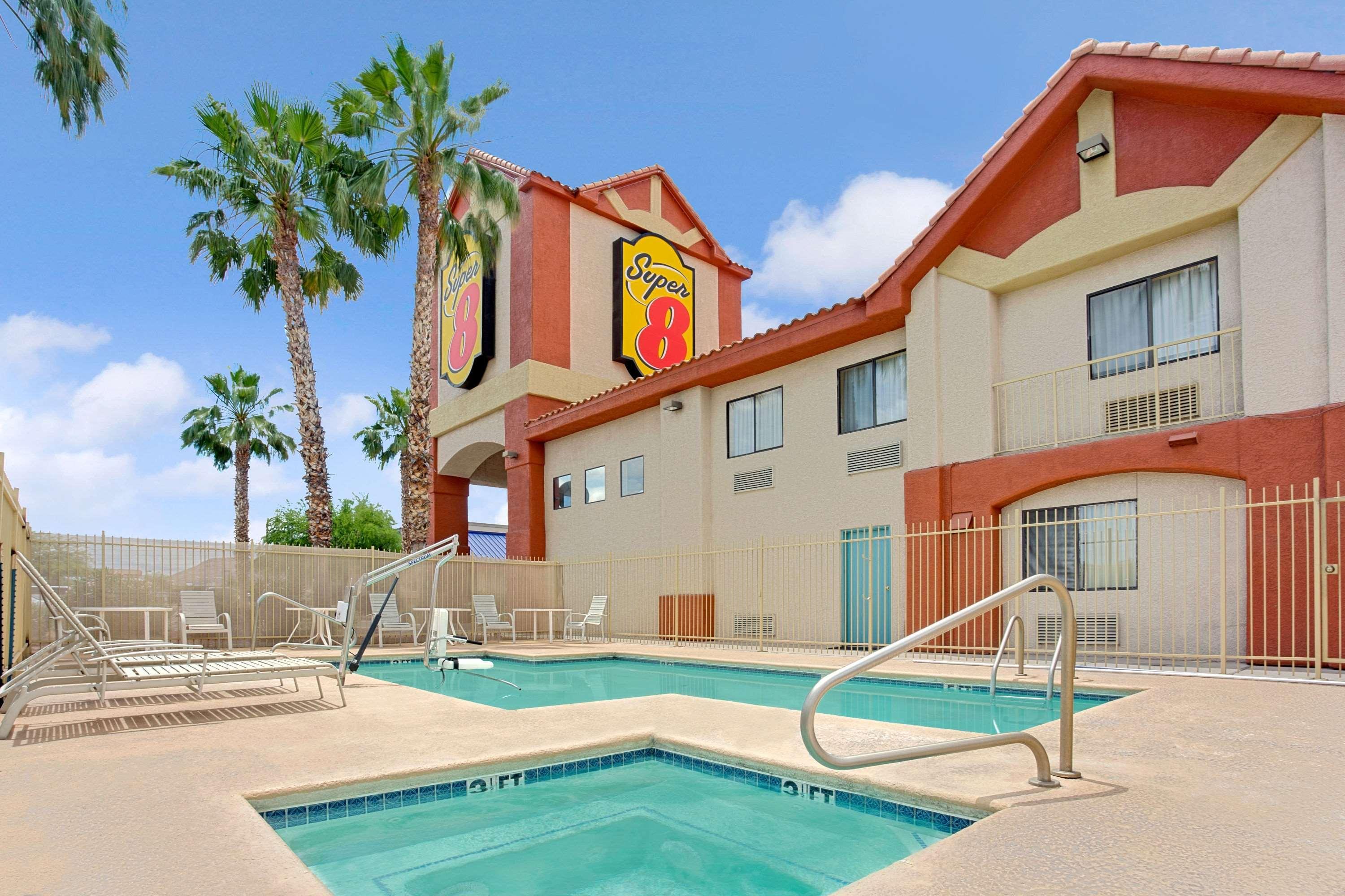 Super 8 By Wyndham Tucson/grant Road Area Az Tucson