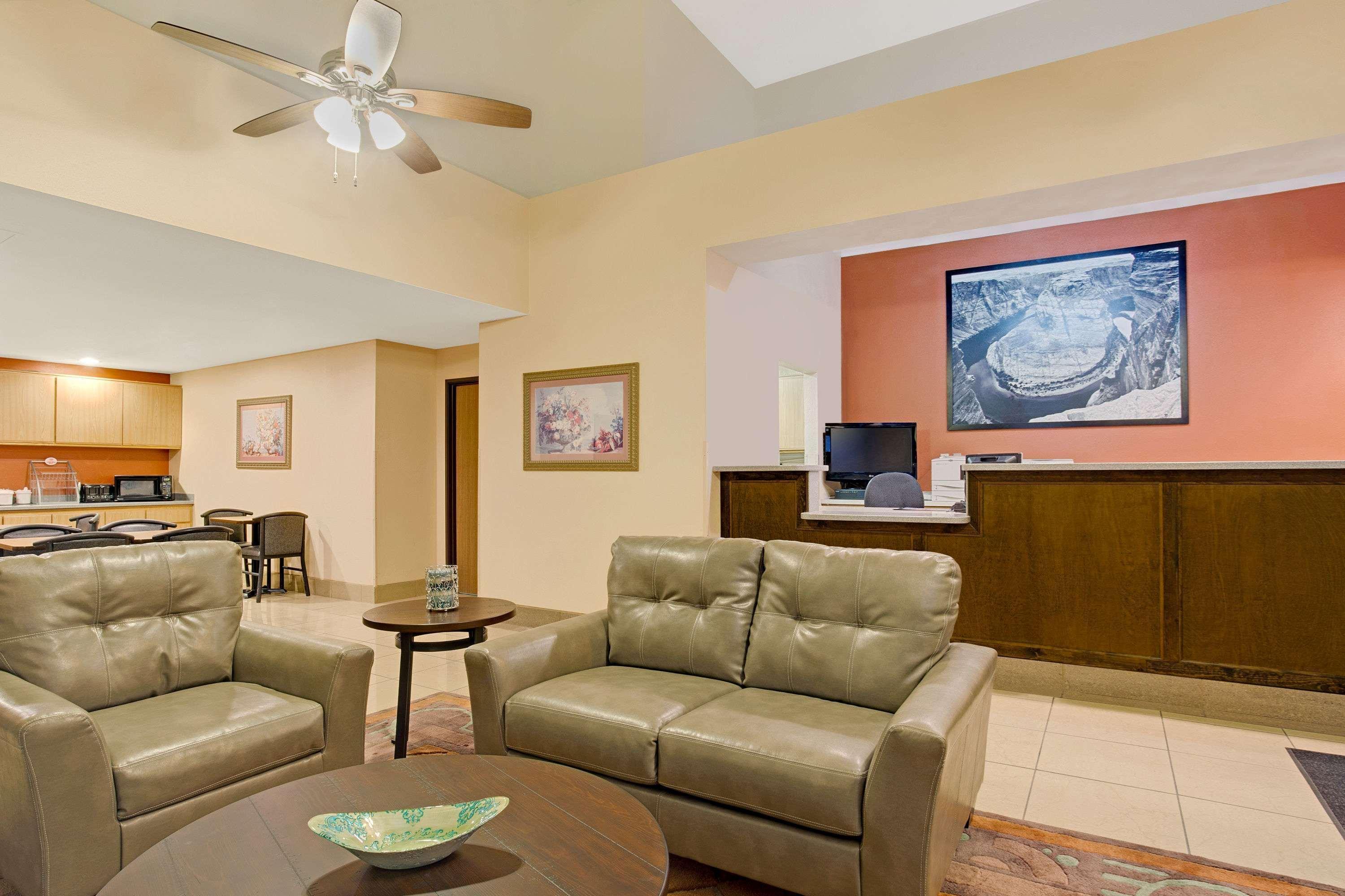 Hotel Super 8 By Wyndham Tucson/grant Road Area Az 2*