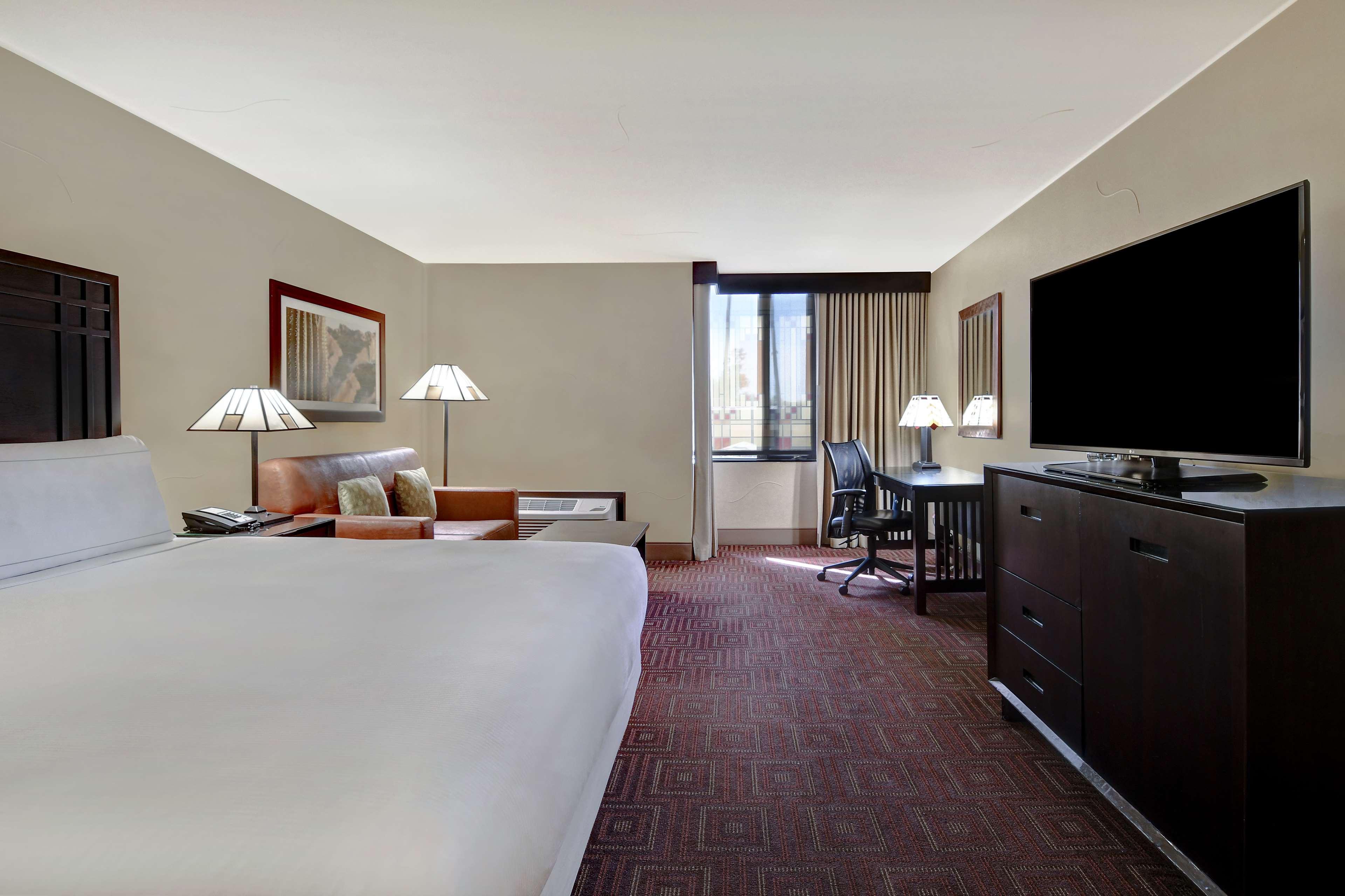 Doubletree By Hilton Phoenix- 4* Tempe