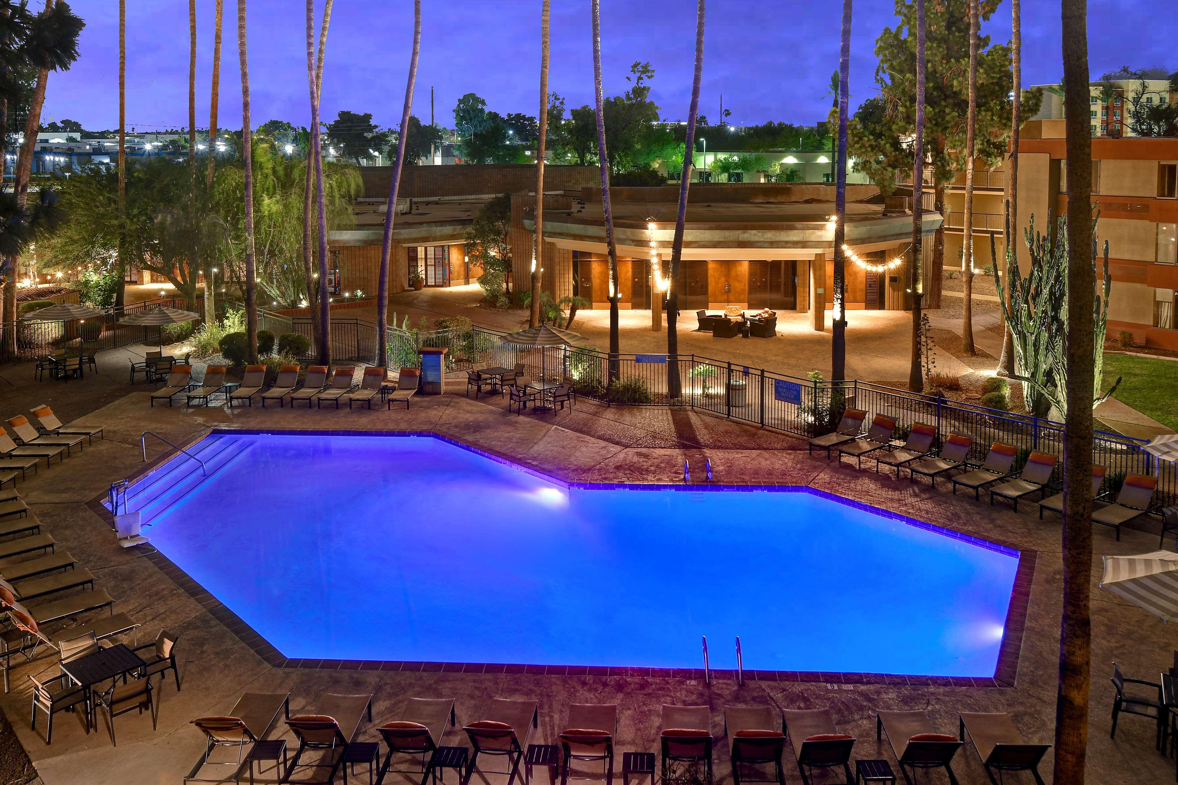 Hotel Doubletree By Hilton Phoenix- Tempe