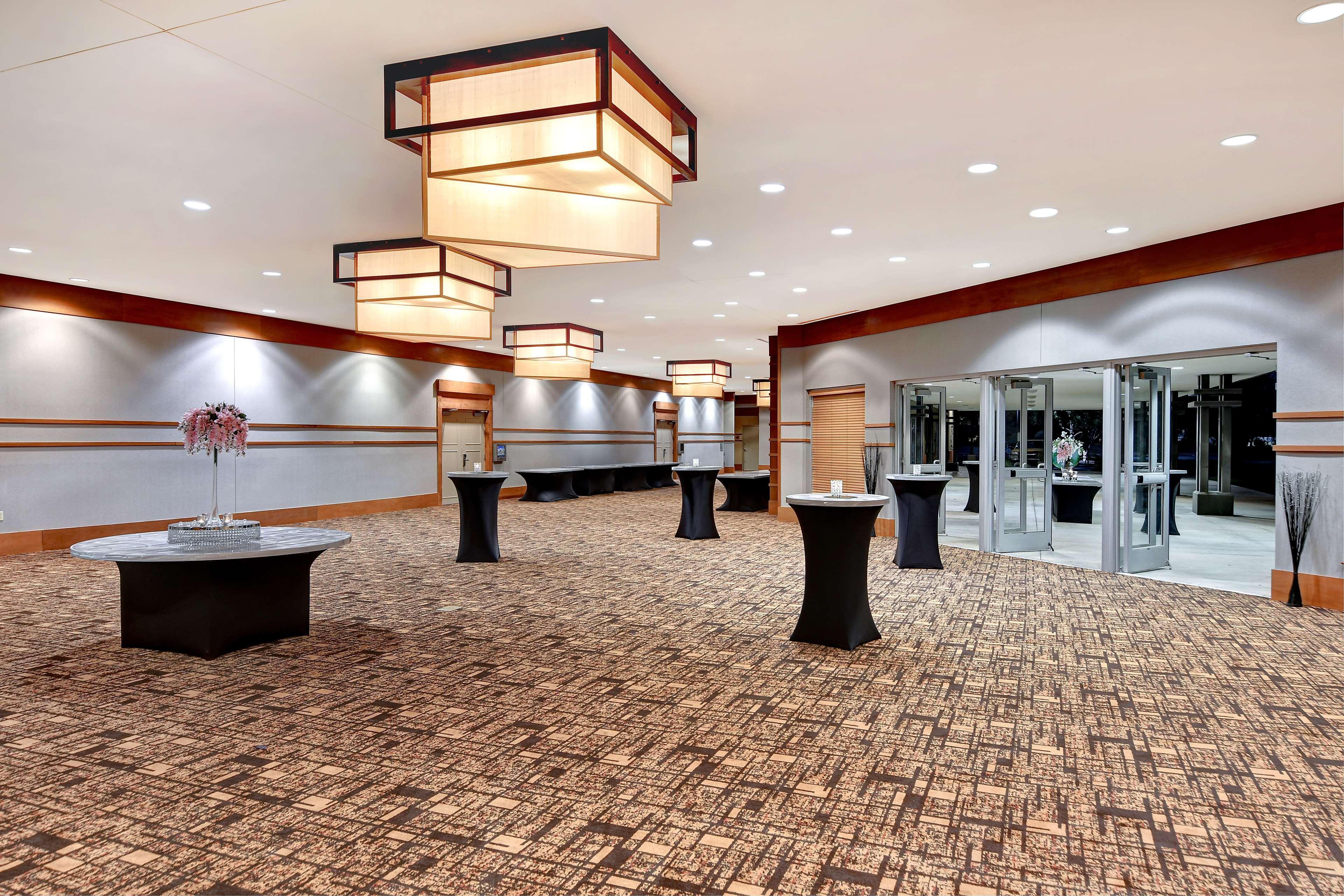 Doubletree By Hilton Phoenix- Hotel