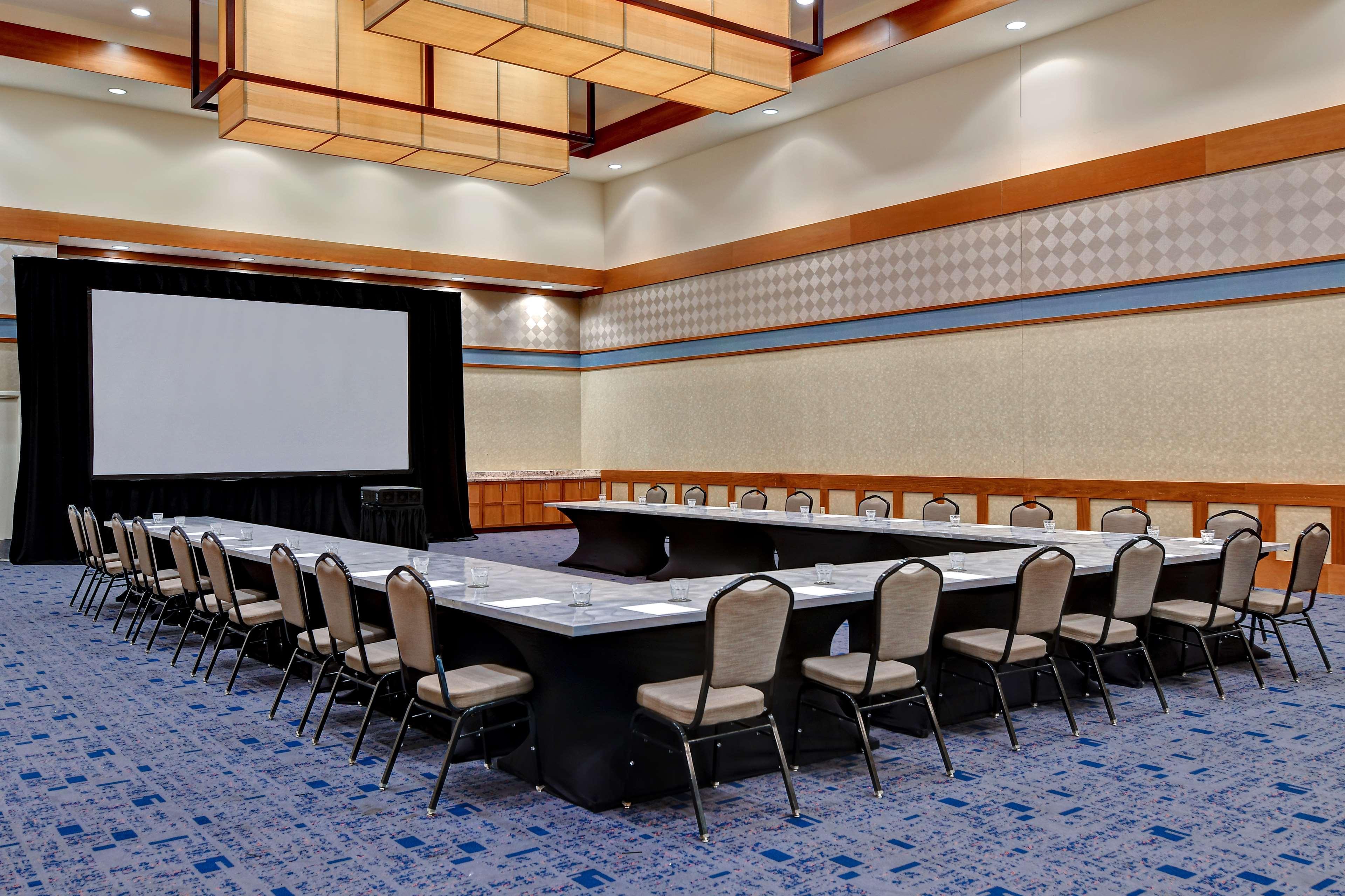 Doubletree By Hilton Phoenix- 4*