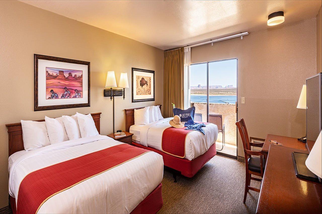 Powell Hotel Page