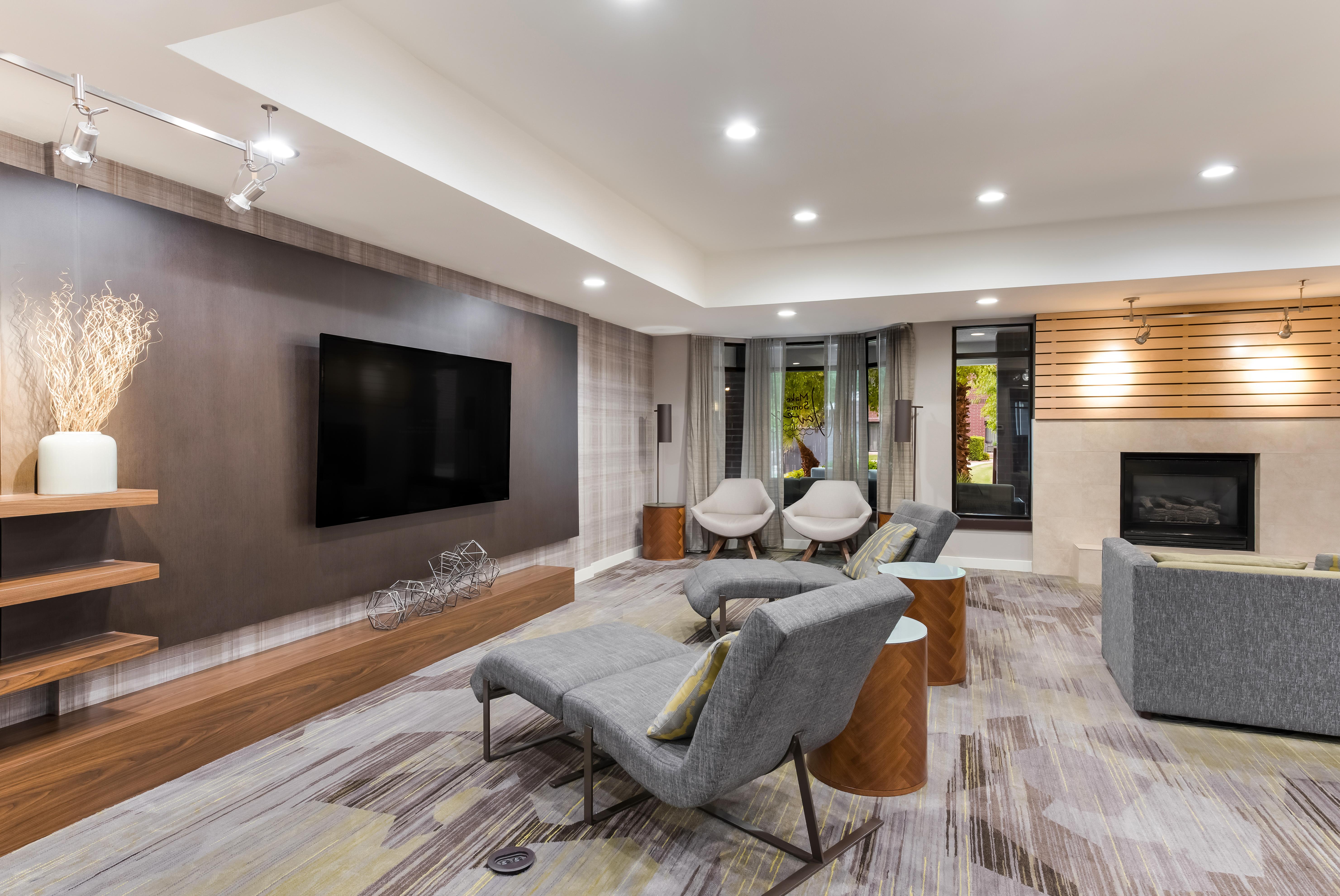 Sonesta Select Downtown Hotel