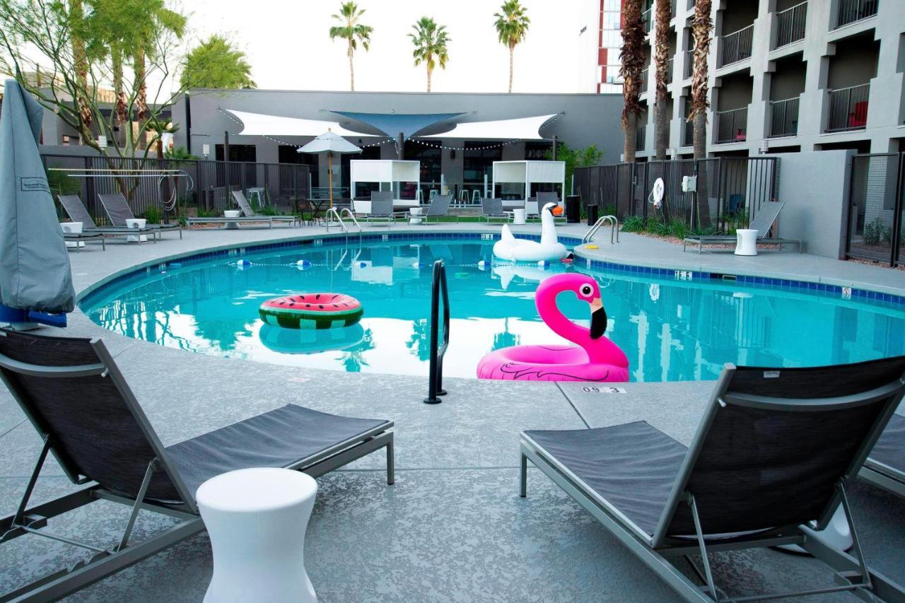 Moxy Phoenix Tempe/asu Area Tempe