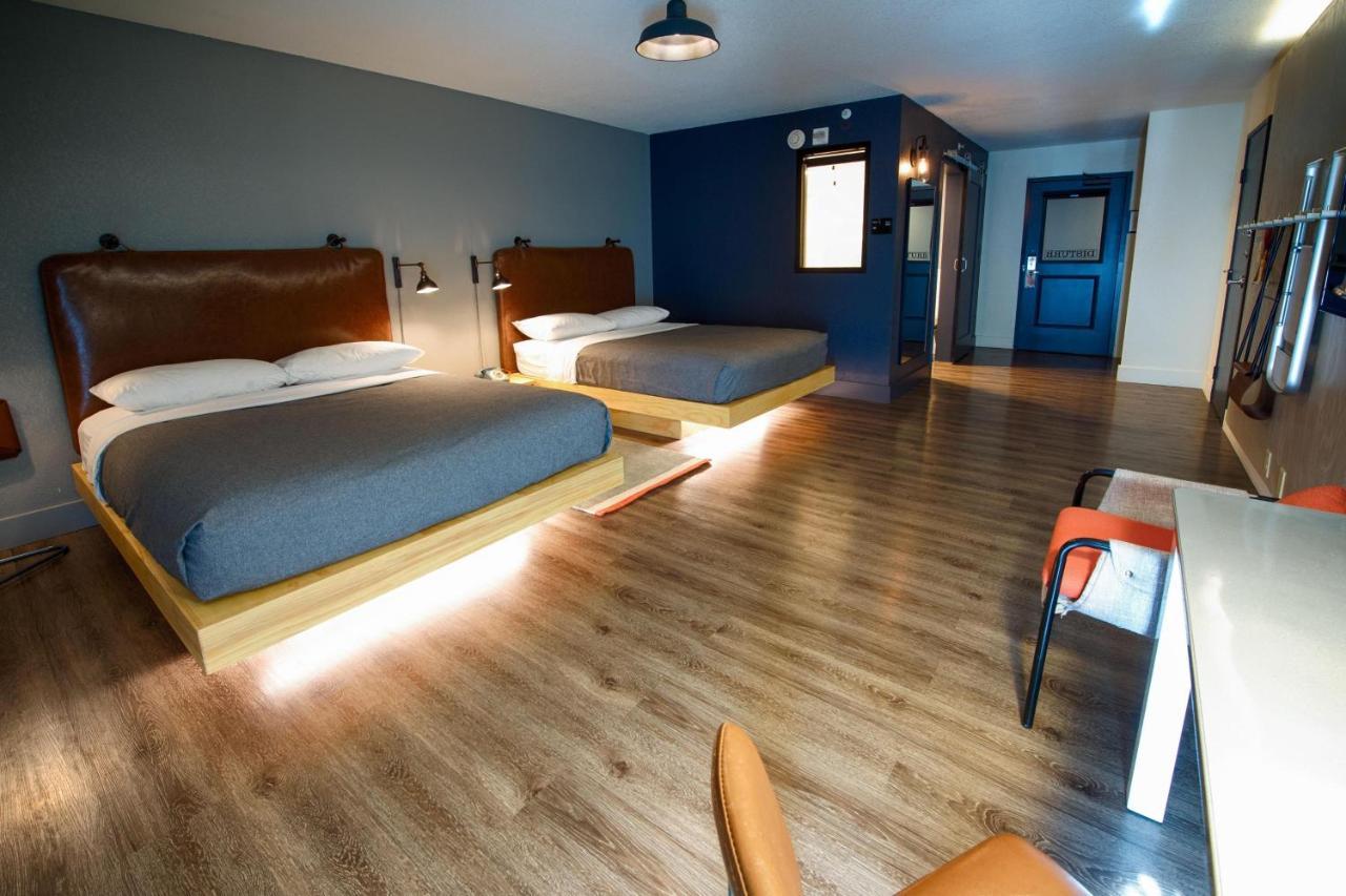 Moxy Phoenix Tempe/asu Area Hotel