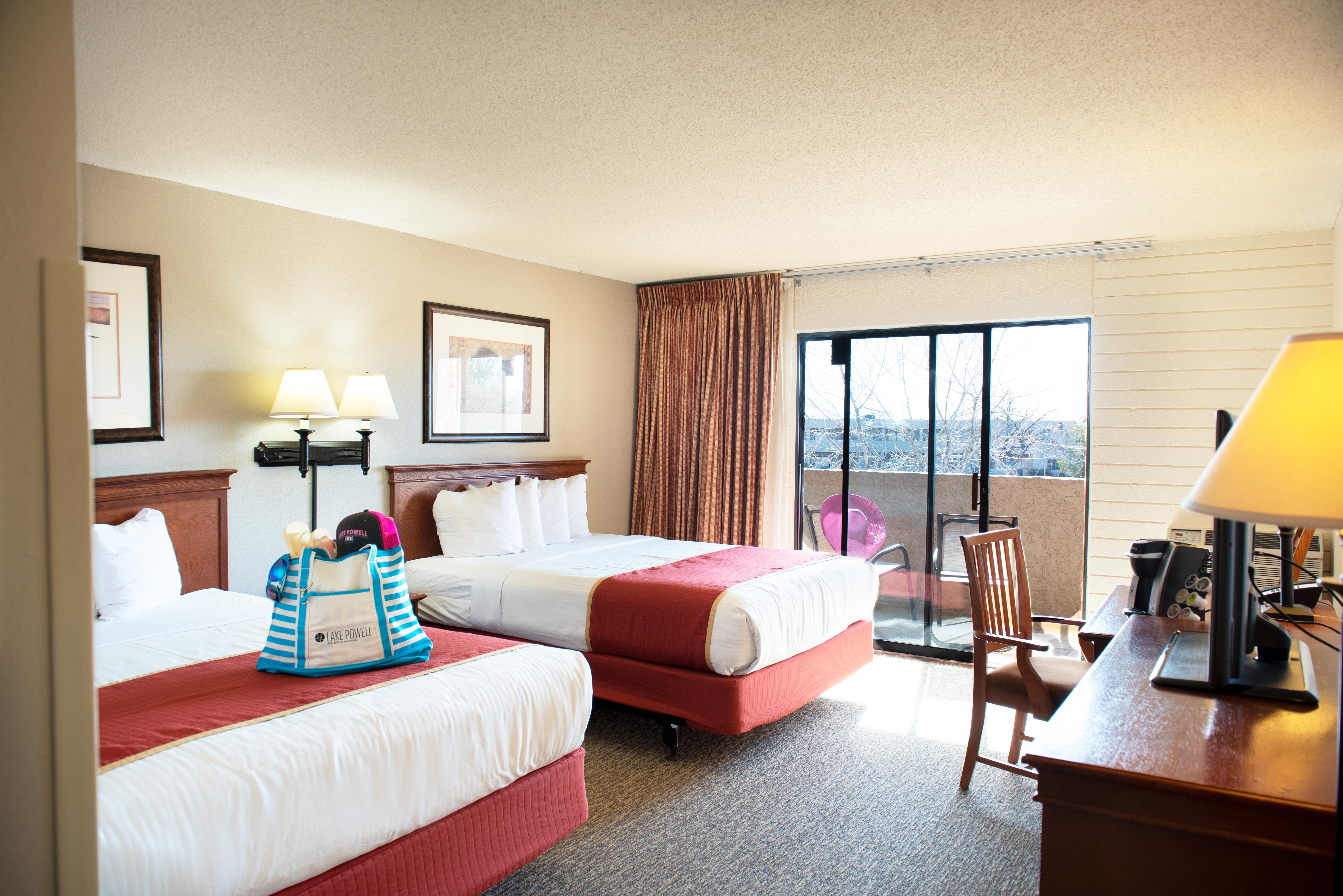 Powell Hotel 3*