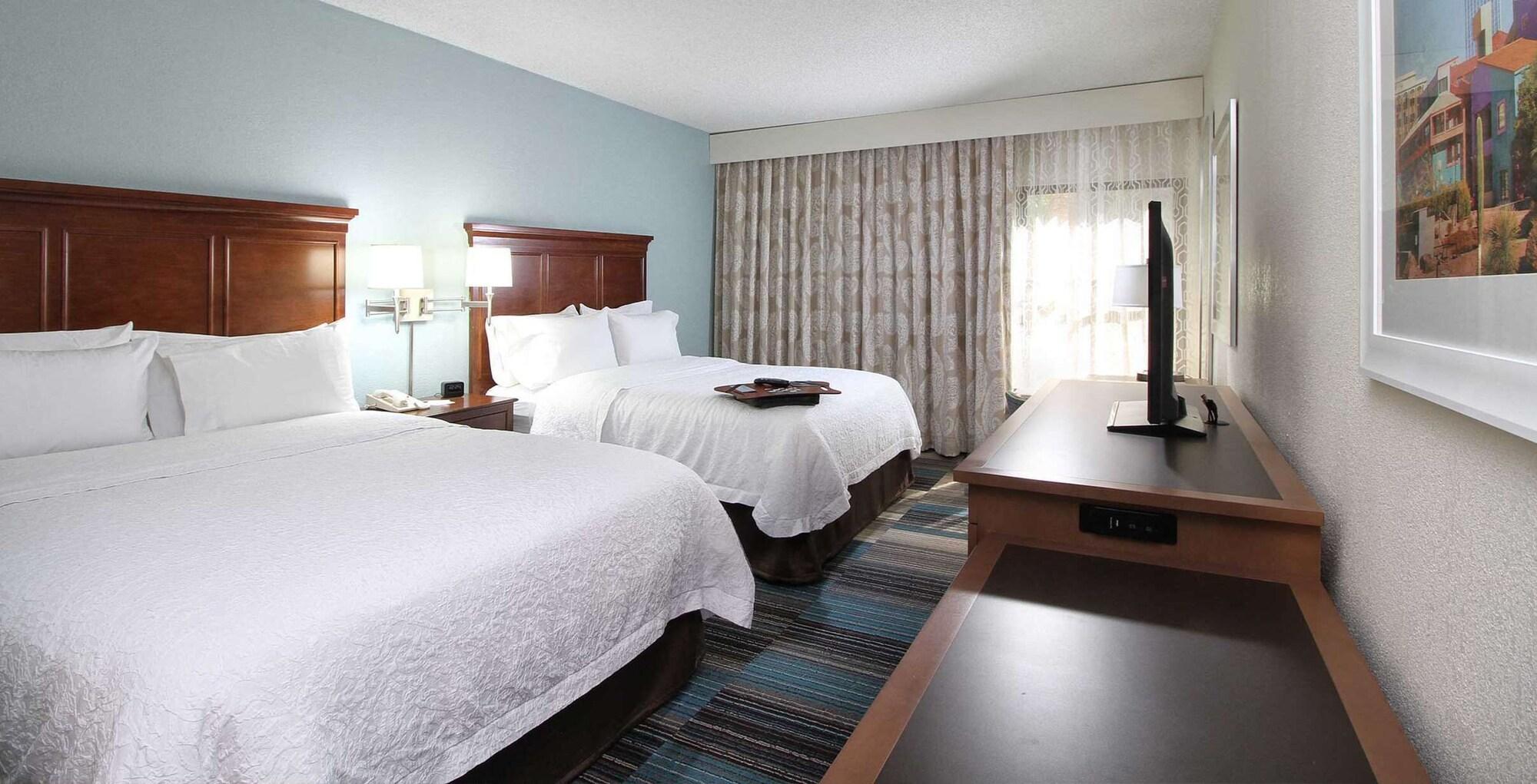 Hampton Tucson-airport 3*