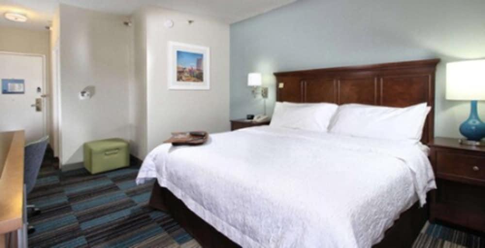 Hampton Tucson-airport Hotel 3*