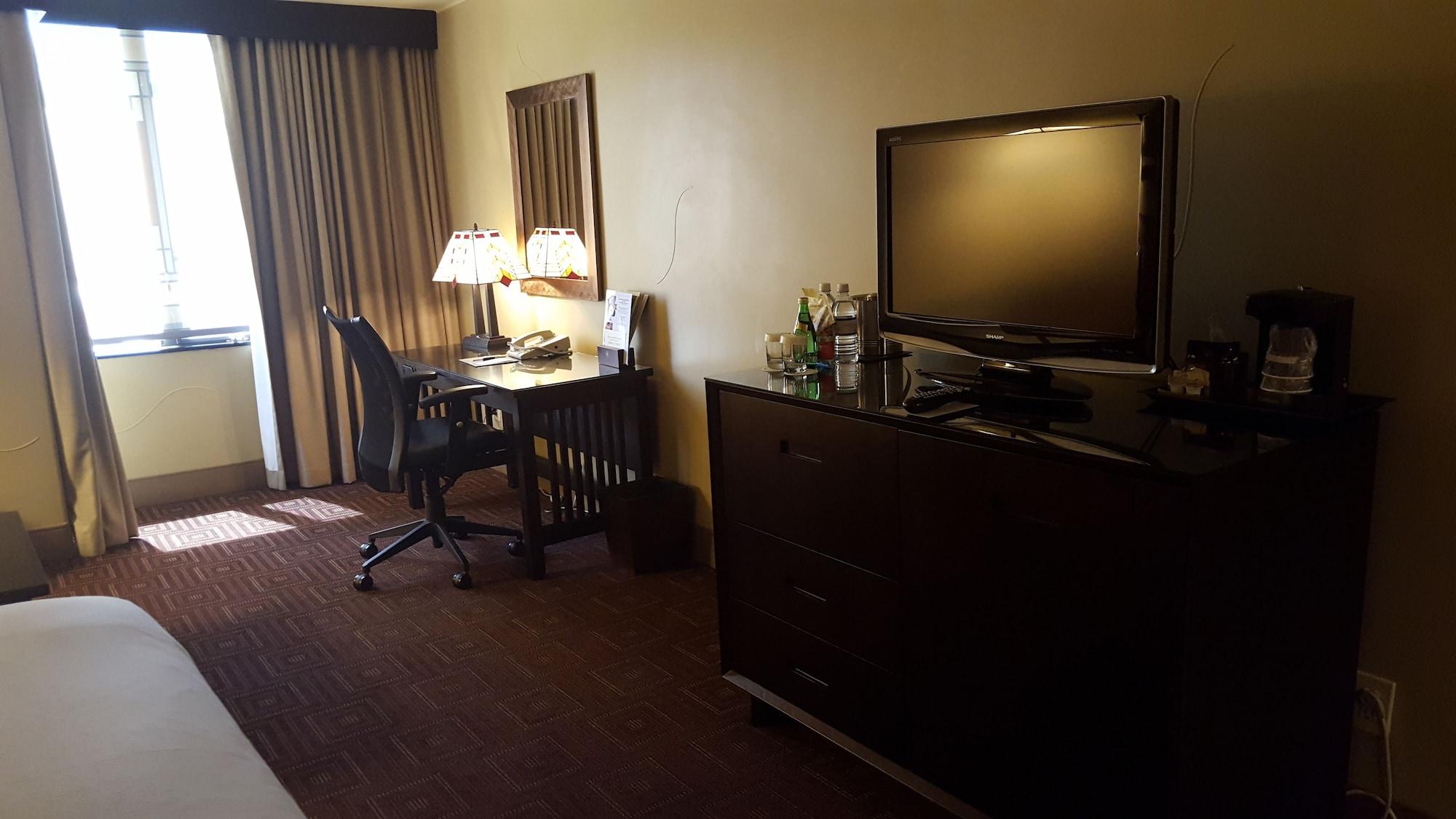 Doubletree By Hilton Phoenix- 4* Tempe