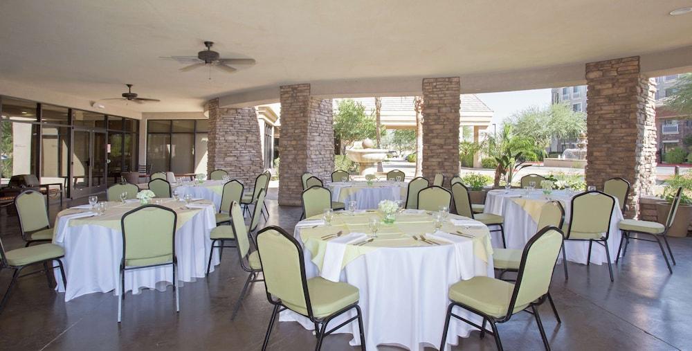 Hilton Garden Phoenix/avondale 3* Avondale