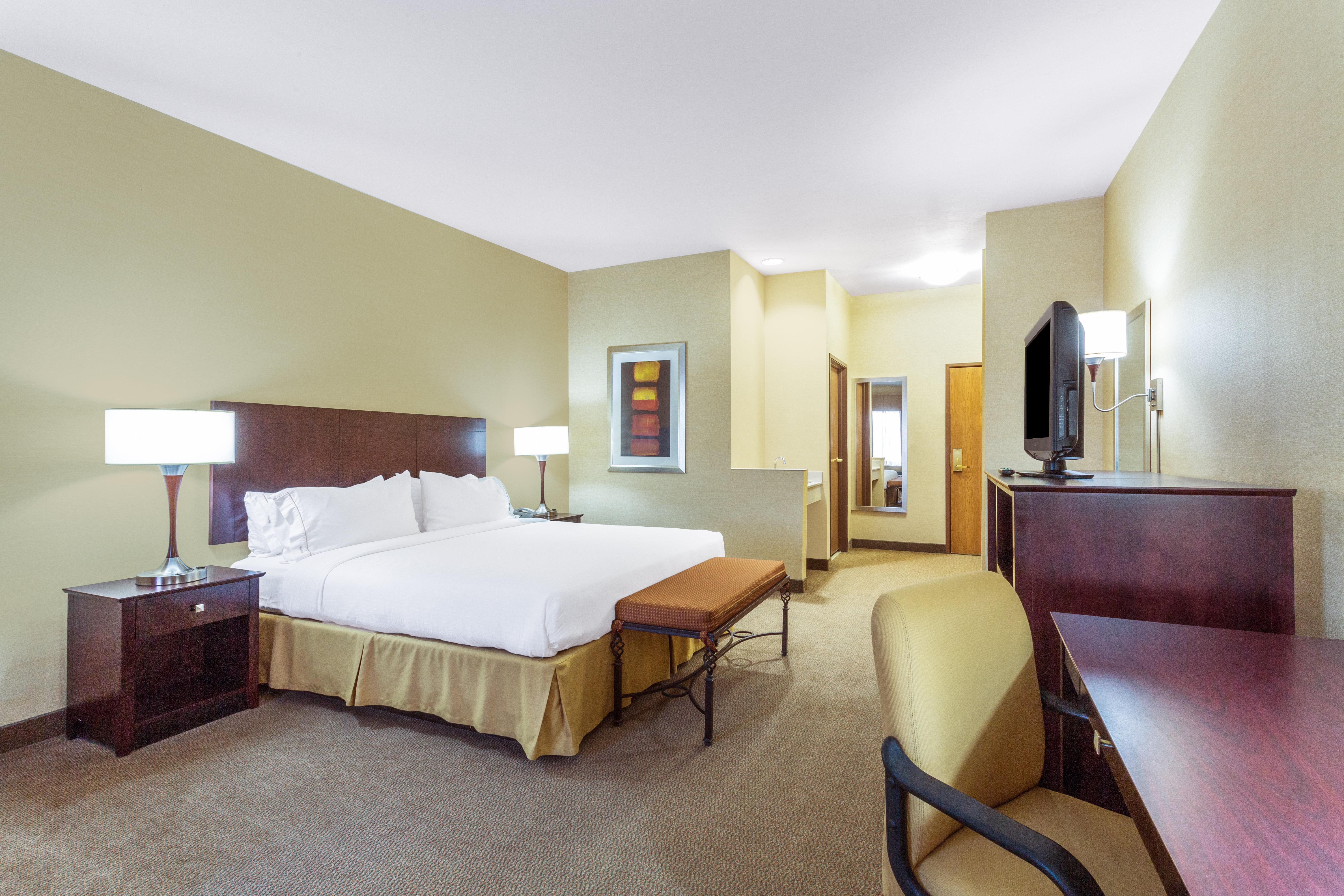 Express & By Ihg