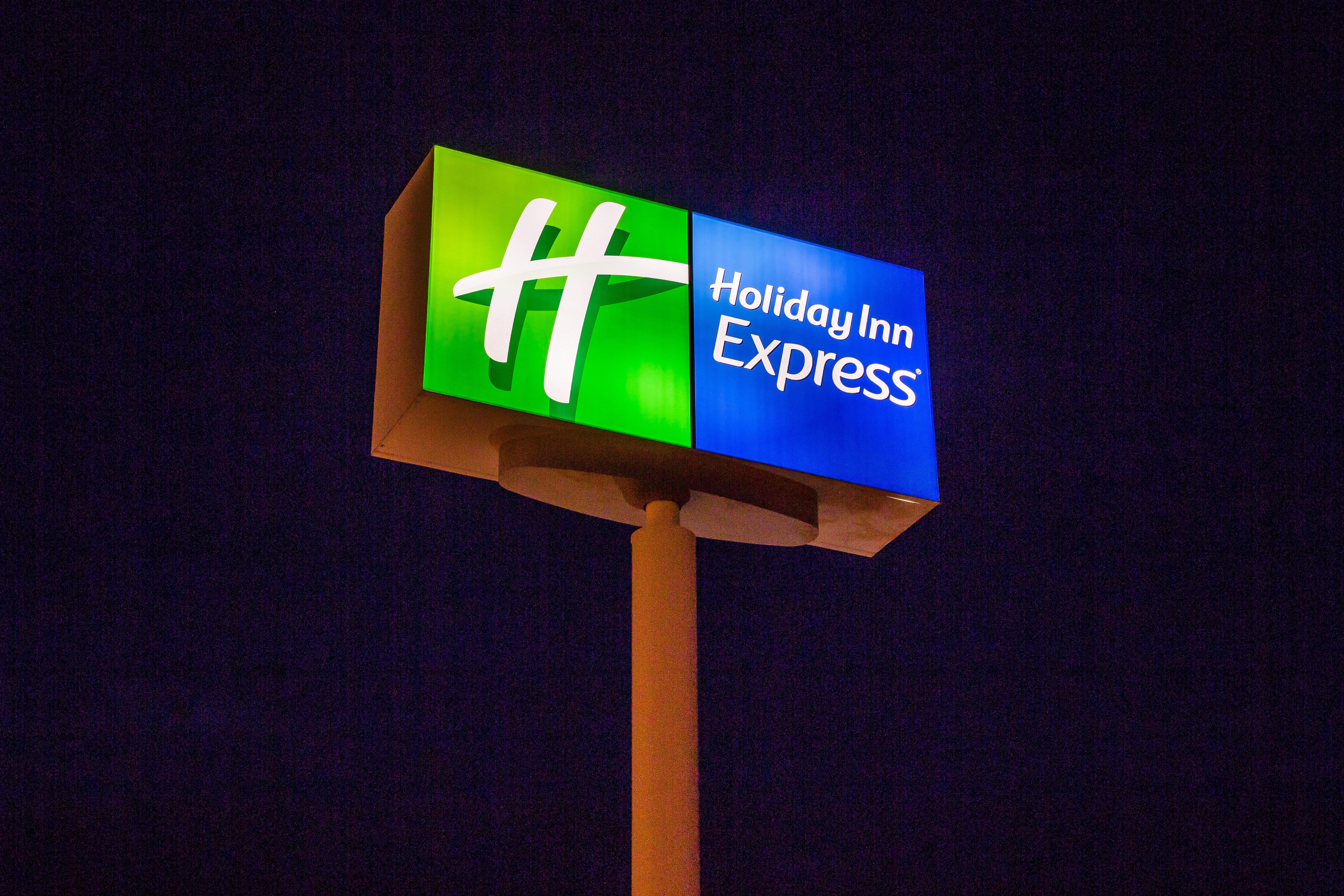 Express & By Ihg