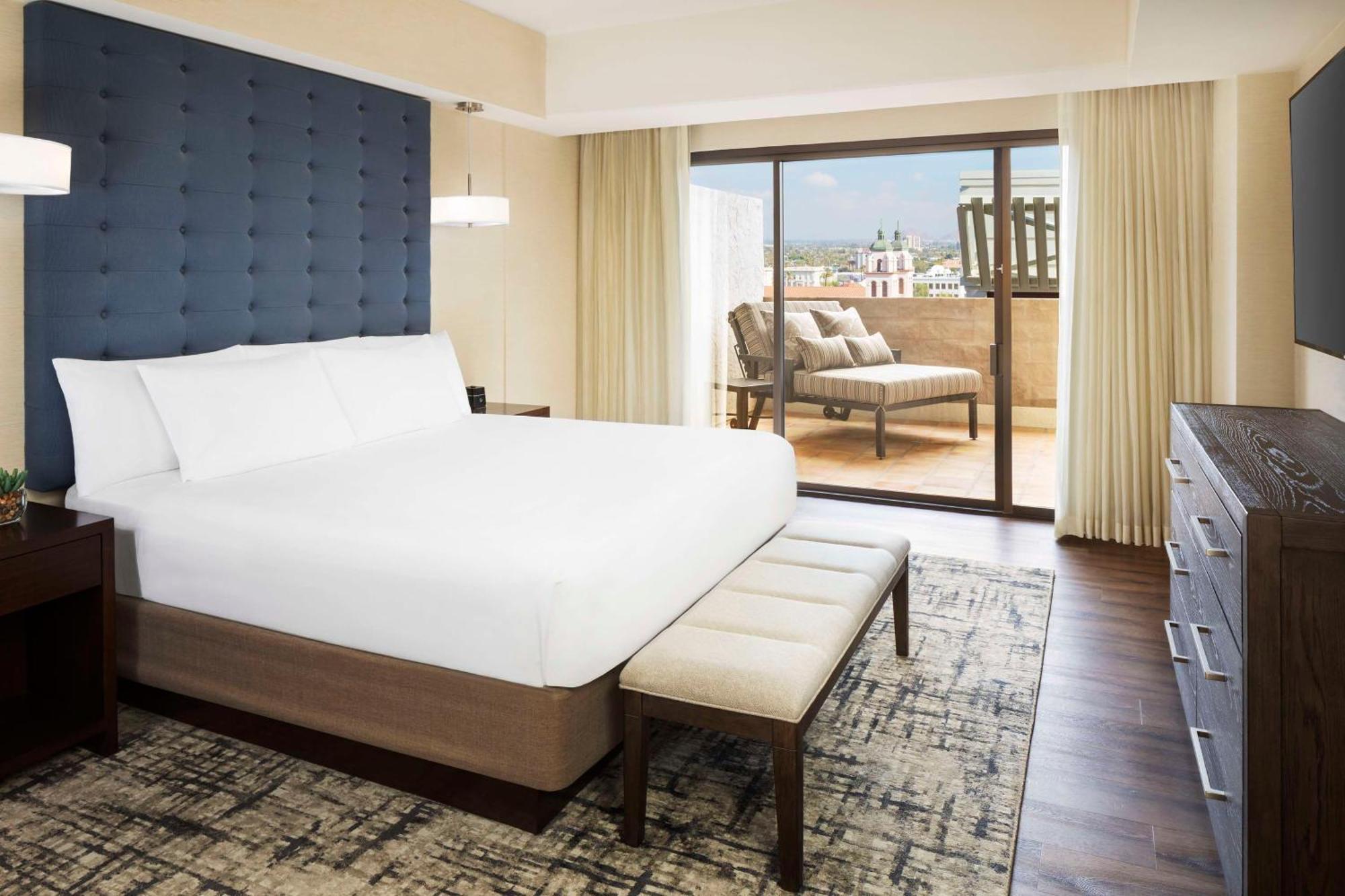 Hotel Hyatt Regency Downtown - No Destination Fees