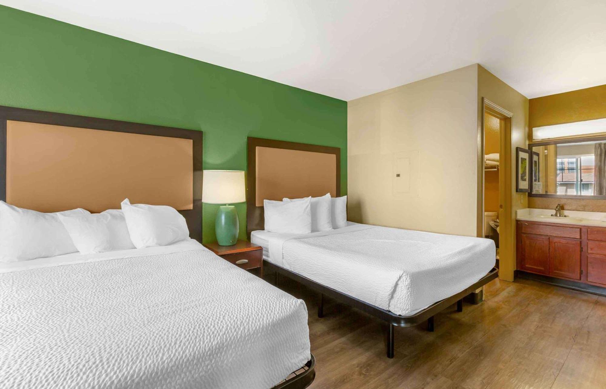 Extended America - - Midtown Hotel 2*