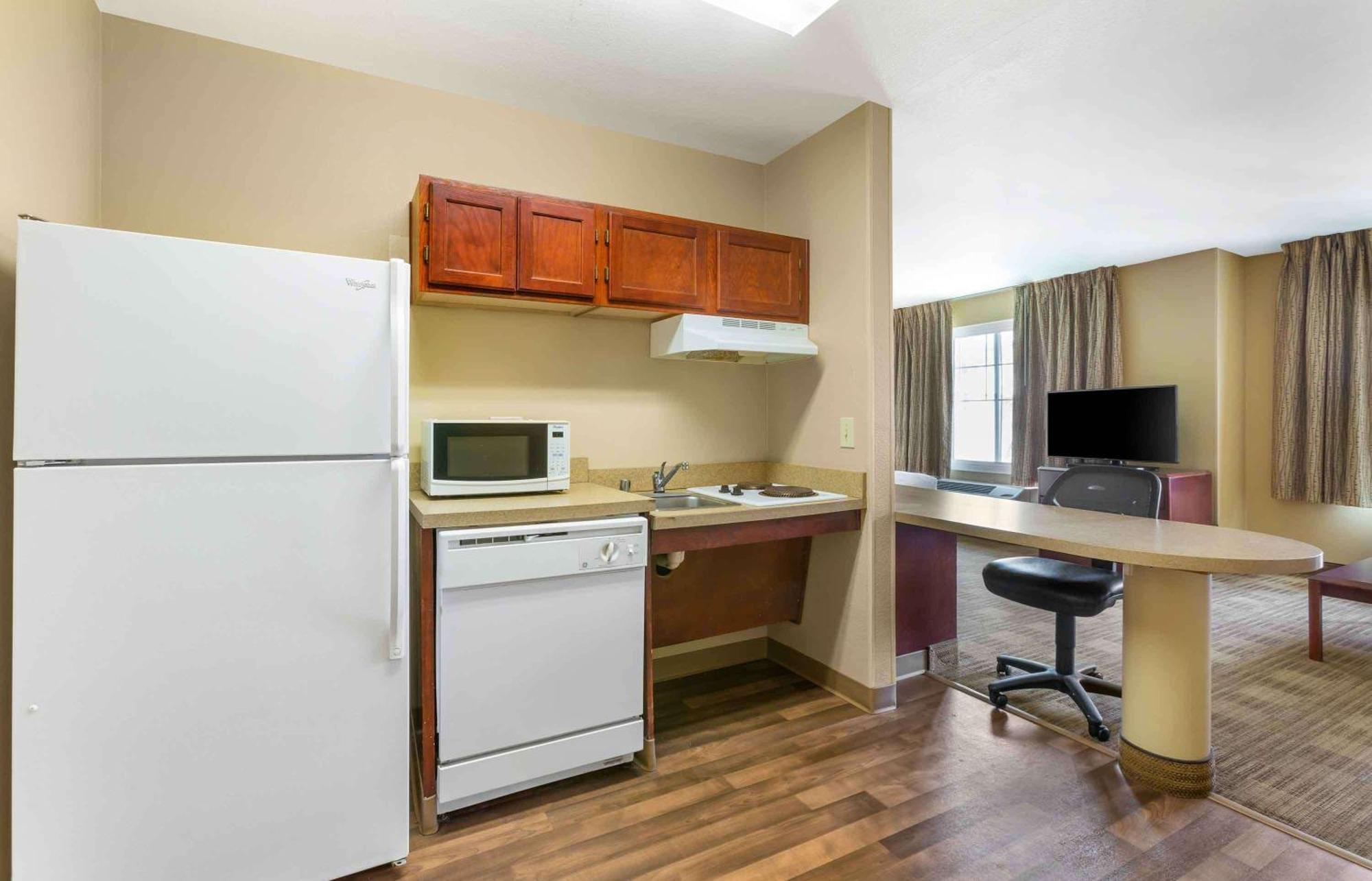 Extended America - - Midtown 2*
