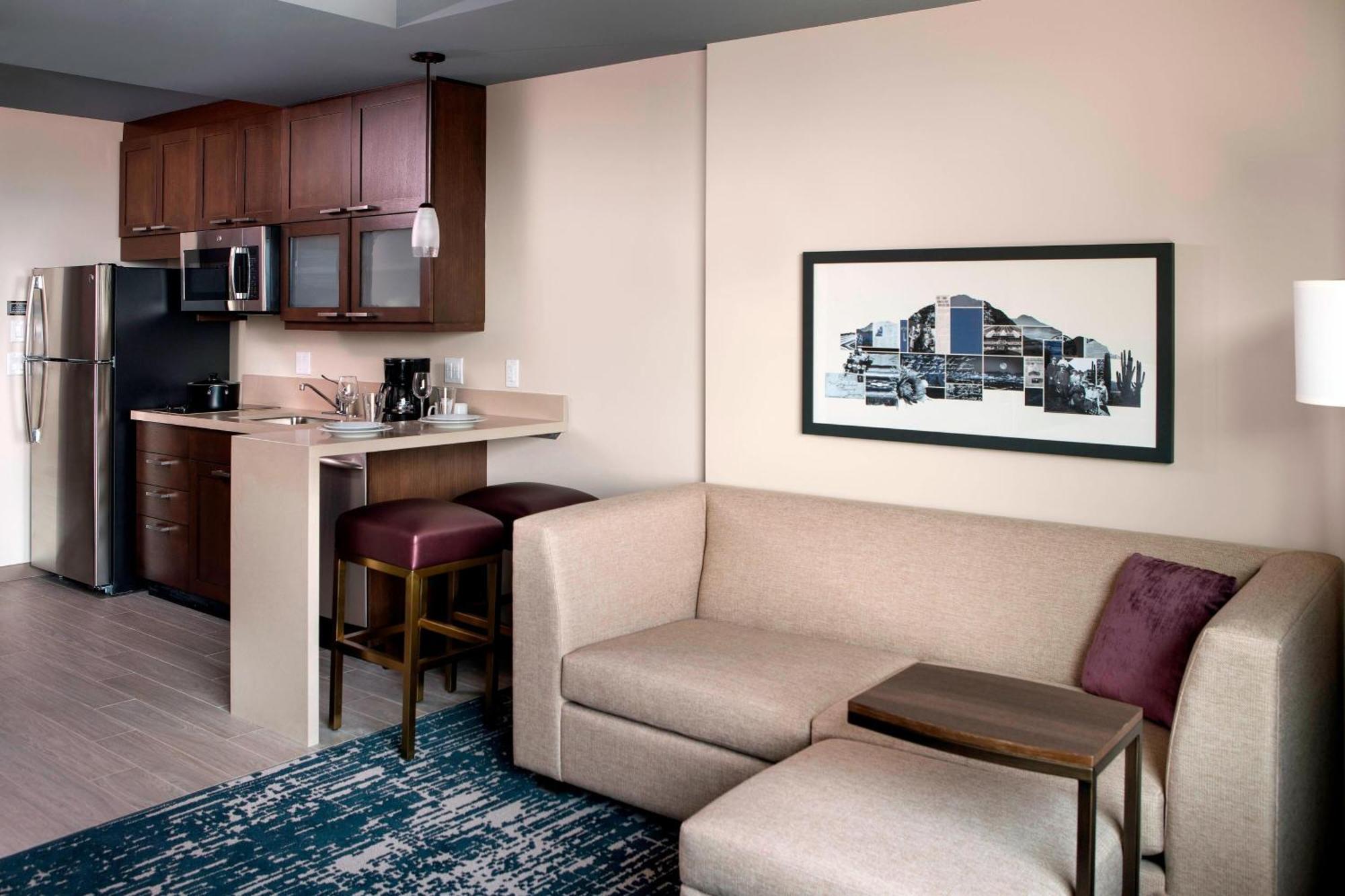 By Marriott Downtown 3*