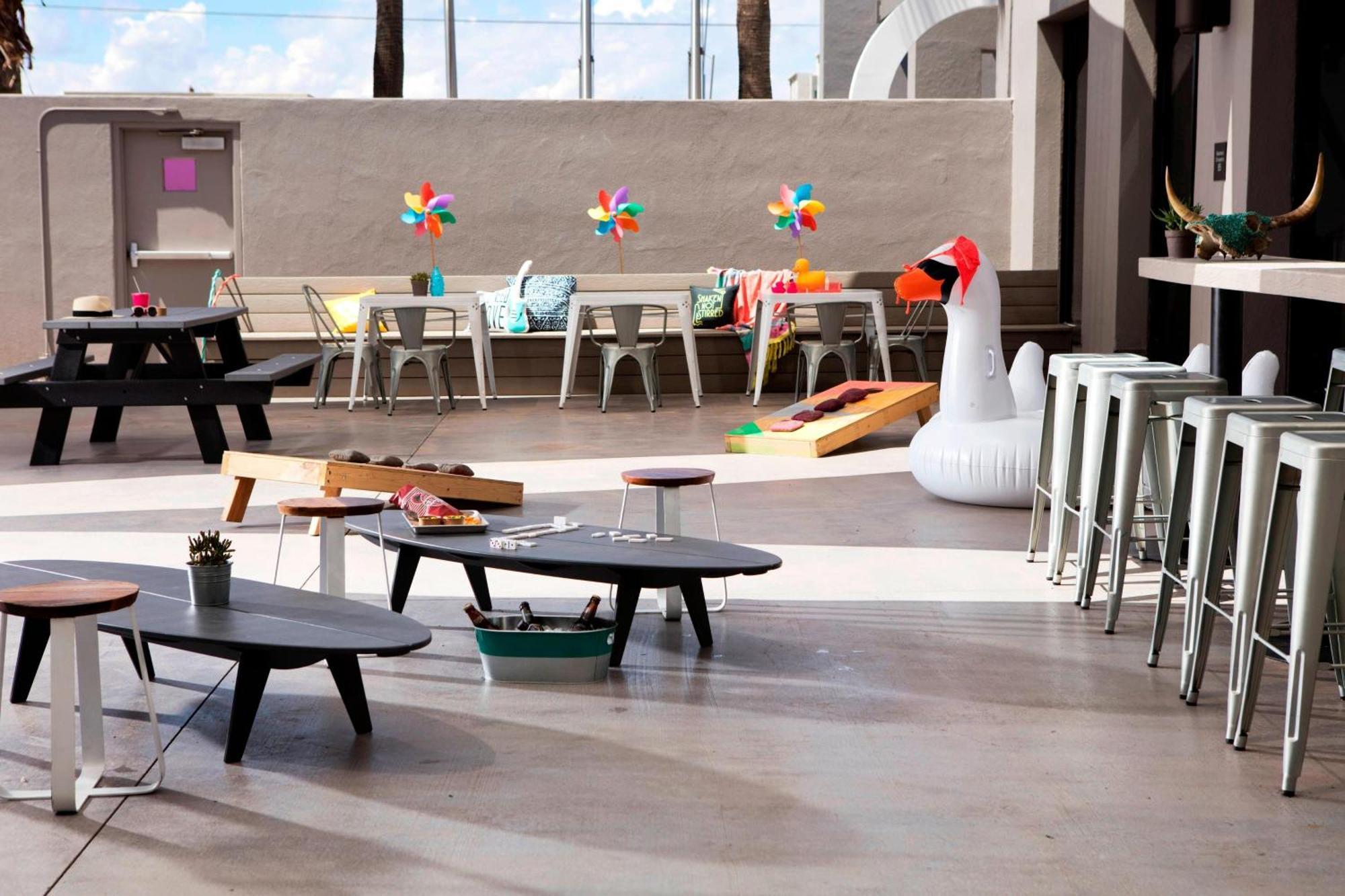 Moxy Phoenix Tempe/asu Area Tempe