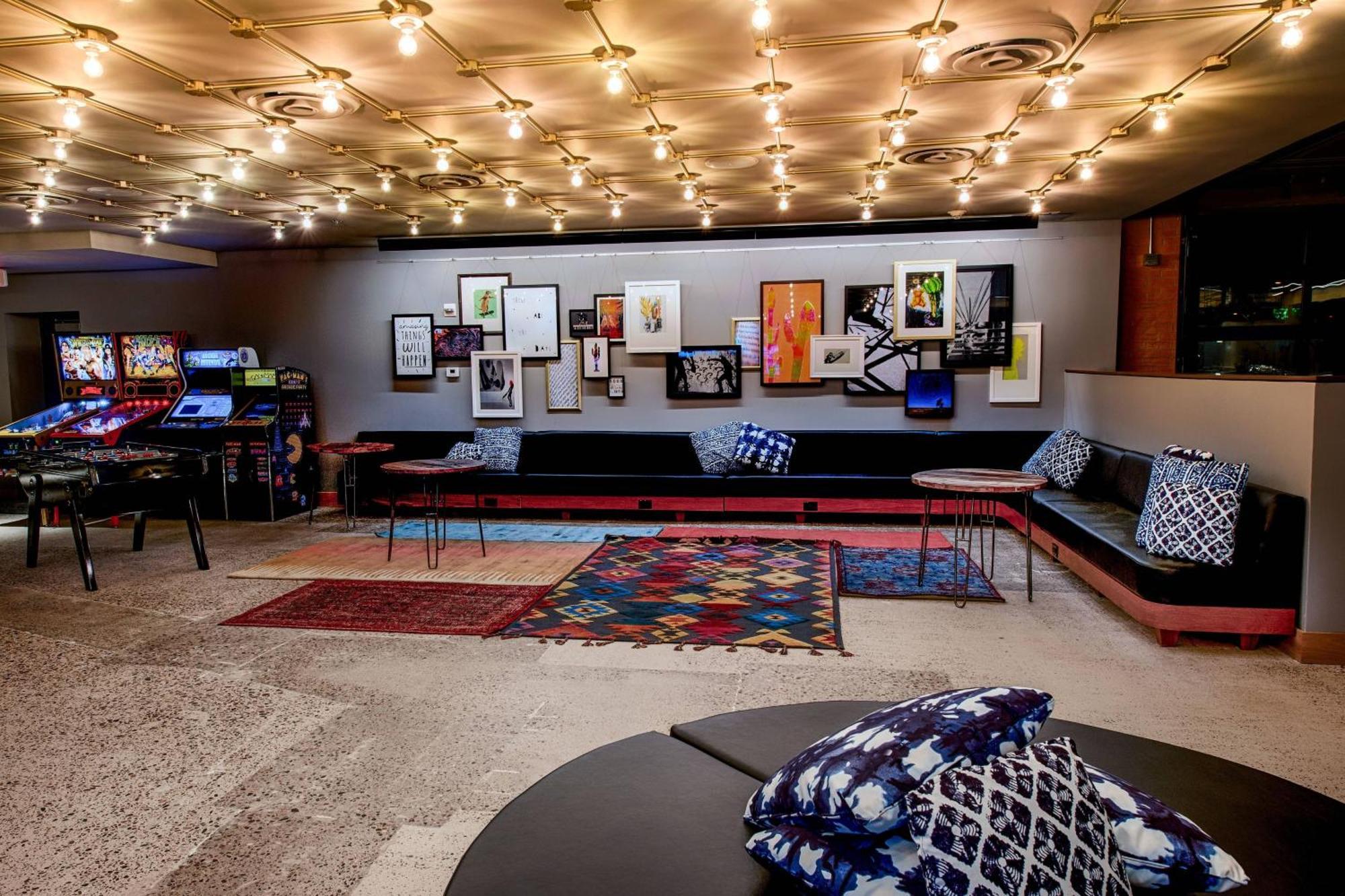 Hotel Moxy Phoenix Tempe/asu Area