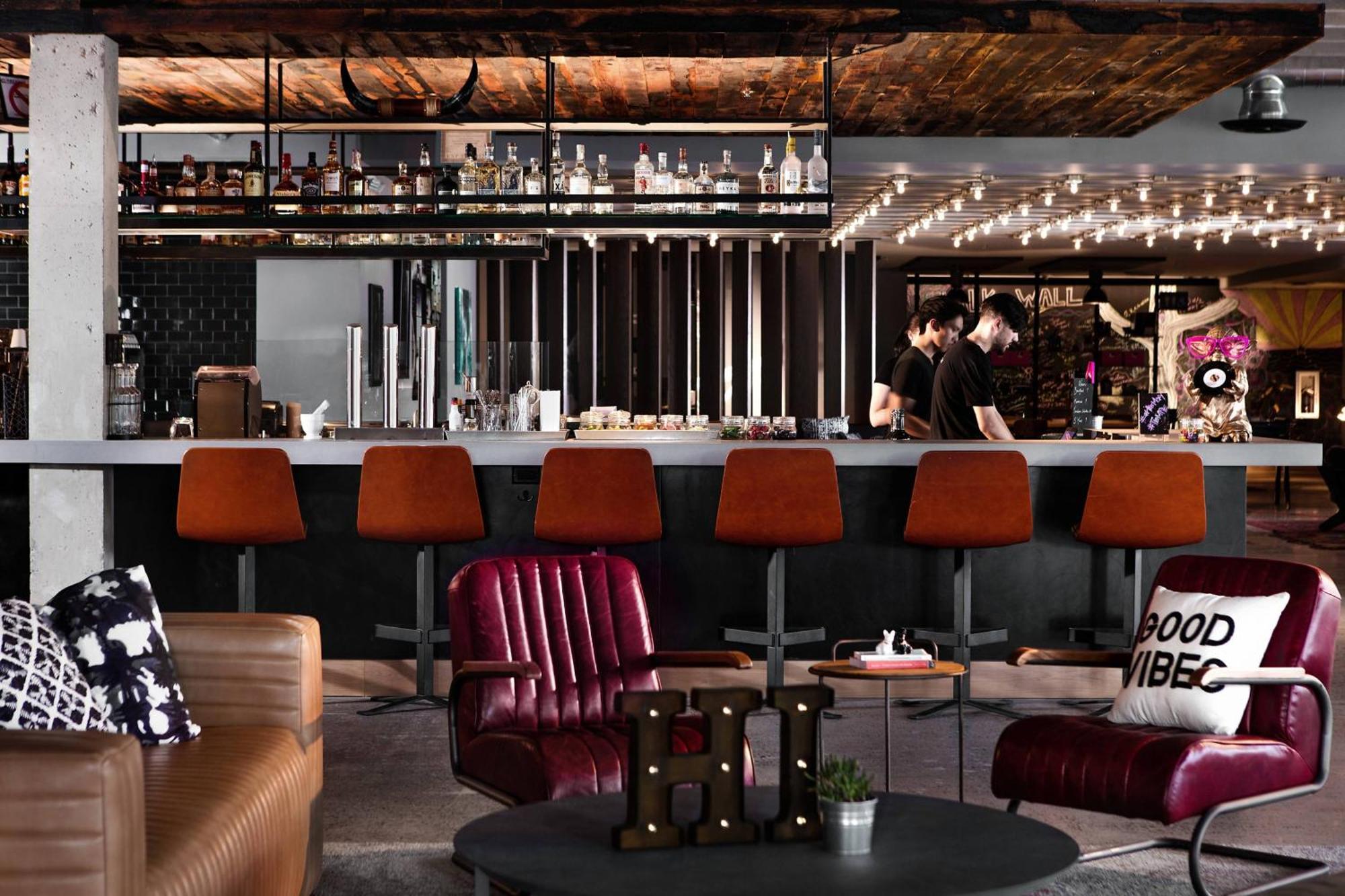 Moxy Phoenix Tempe/asu Area Hotel