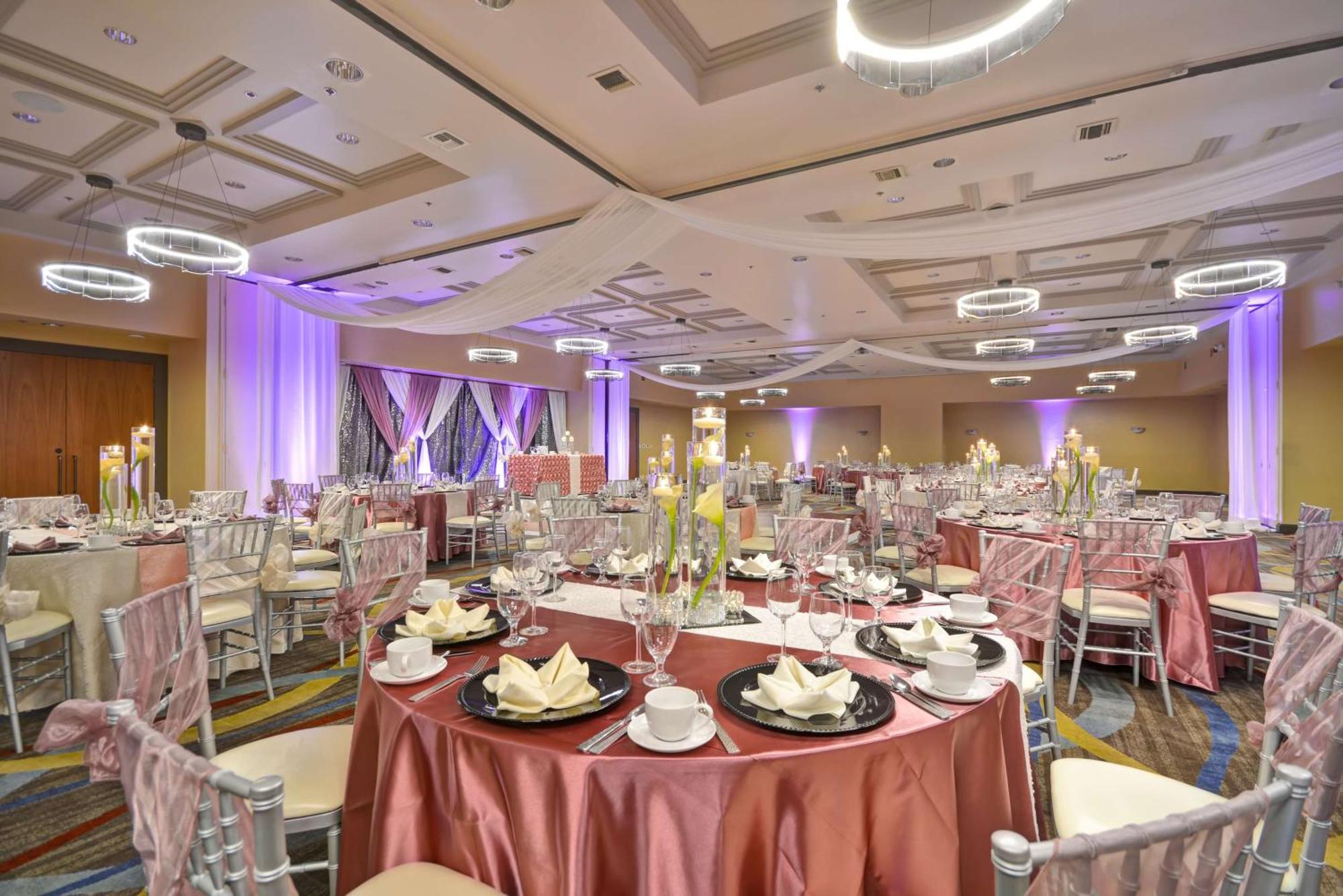 Doubletree By Hilton North