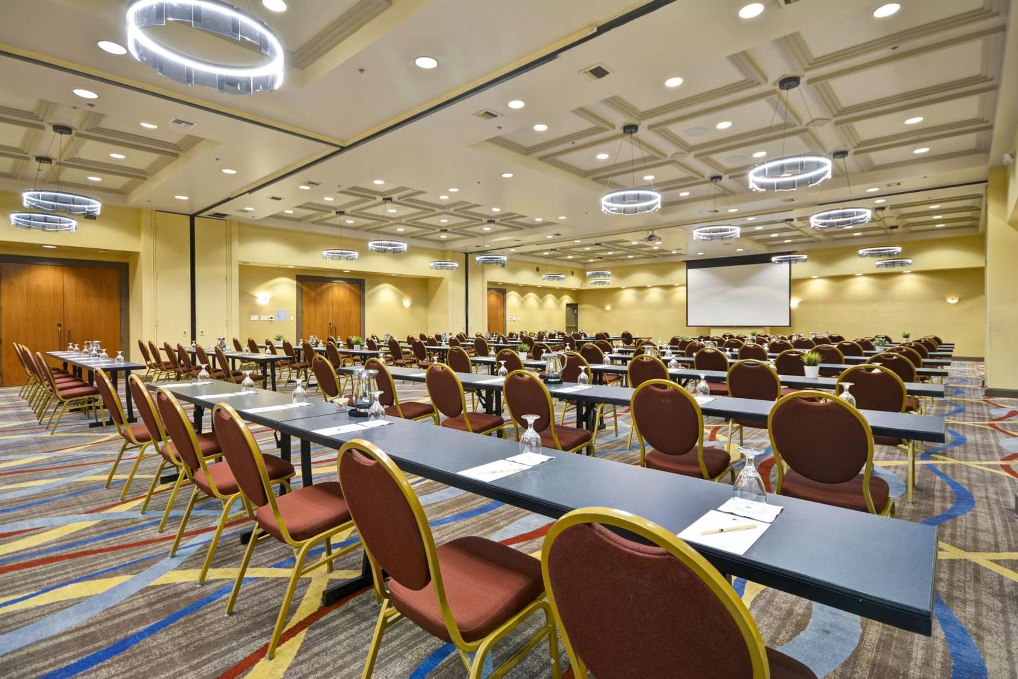 Hotel Doubletree By Hilton North Phoenix