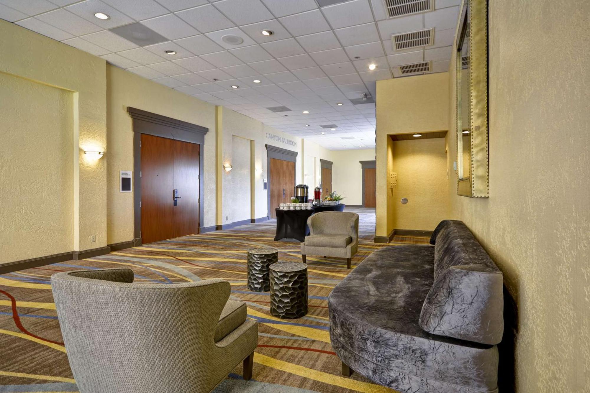 Doubletree By Hilton North 4*