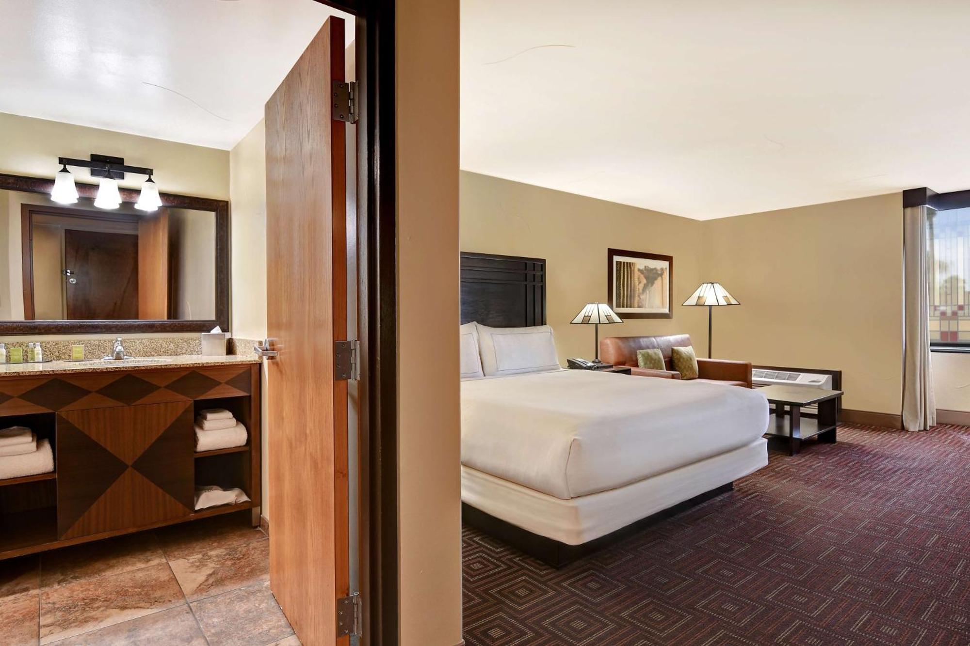 Doubletree By Hilton Phoenix- 4* Tempe