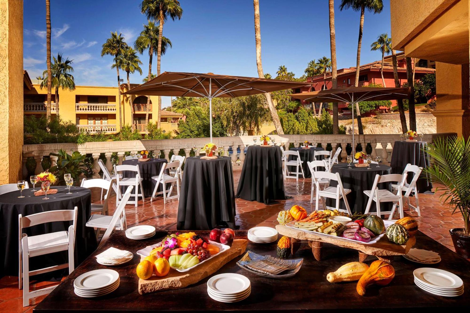 Hilton Tapatio Cliffs 3*
