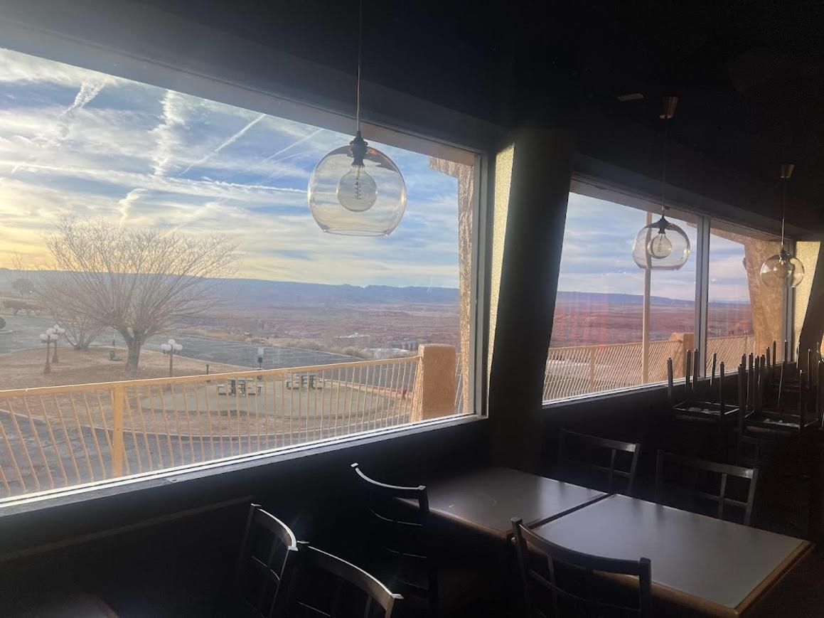 Quality View Of Powell - Inn