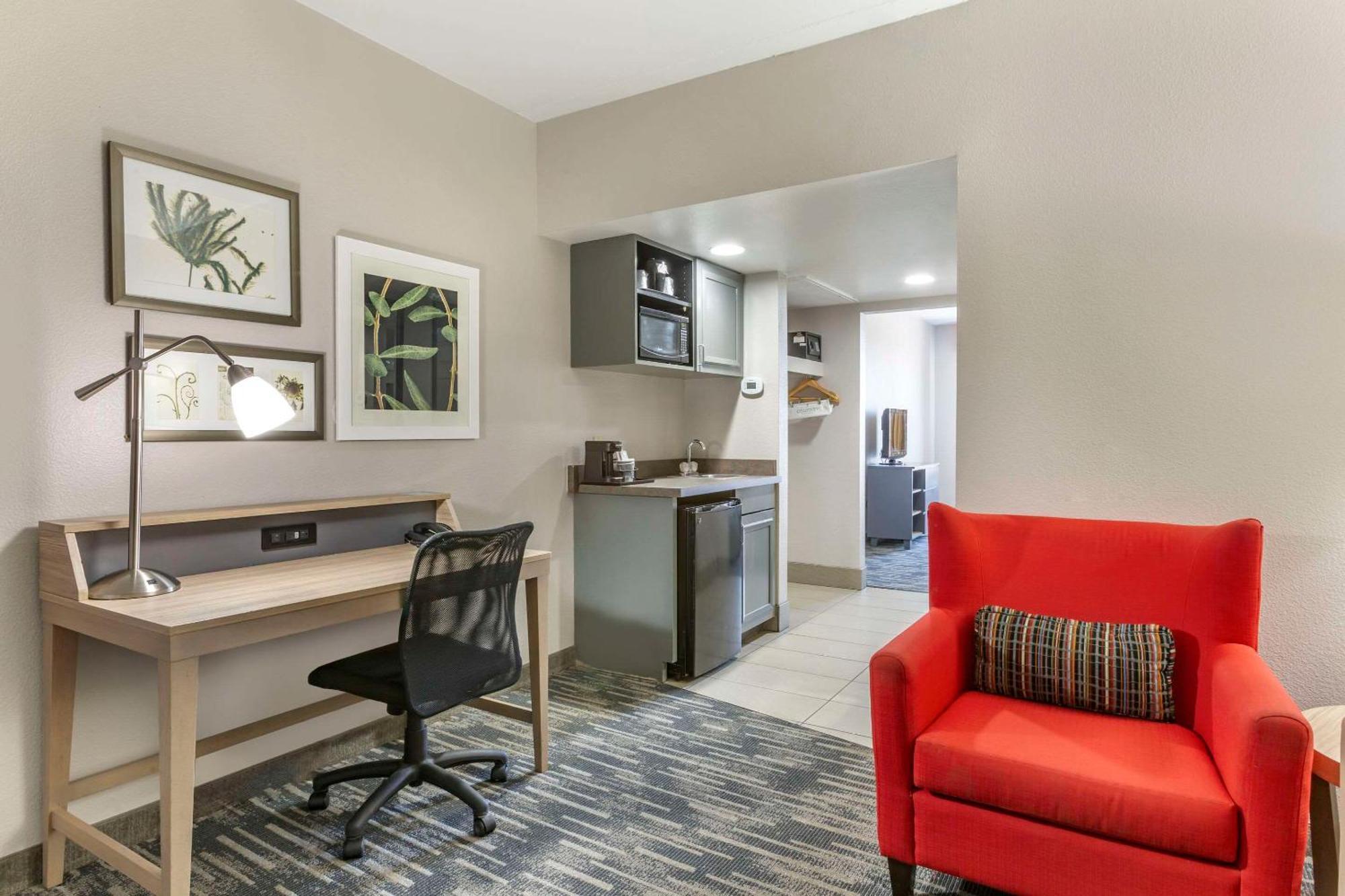 Hotel Country & By Radisson, Mesa, Az