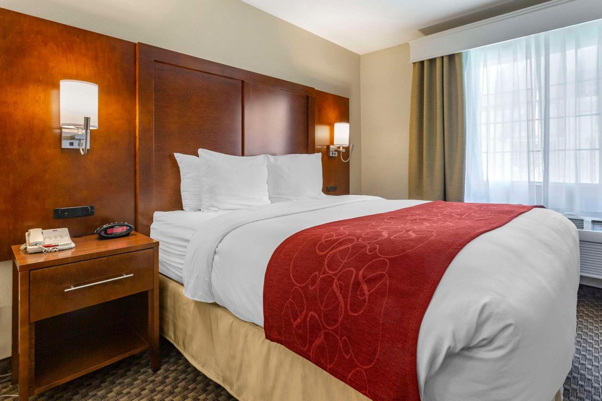 Comfort Phoenix Airport Hotel 3*