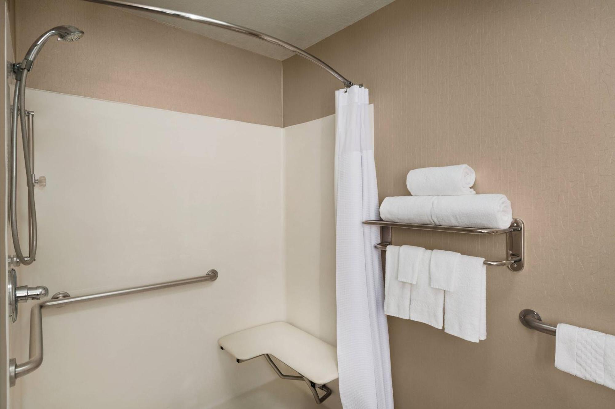 Springhill North Hotel 3*